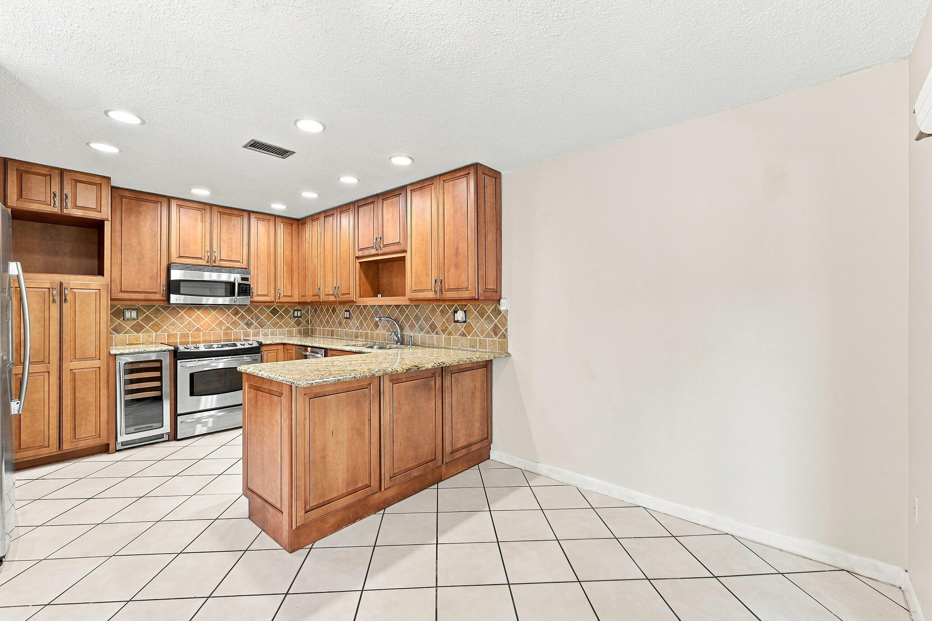 3203 Mcdonald Street 3203 Property Photo 6