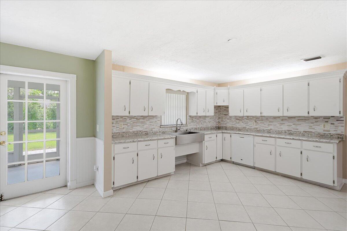 681 Layport Drive Property Photo 8