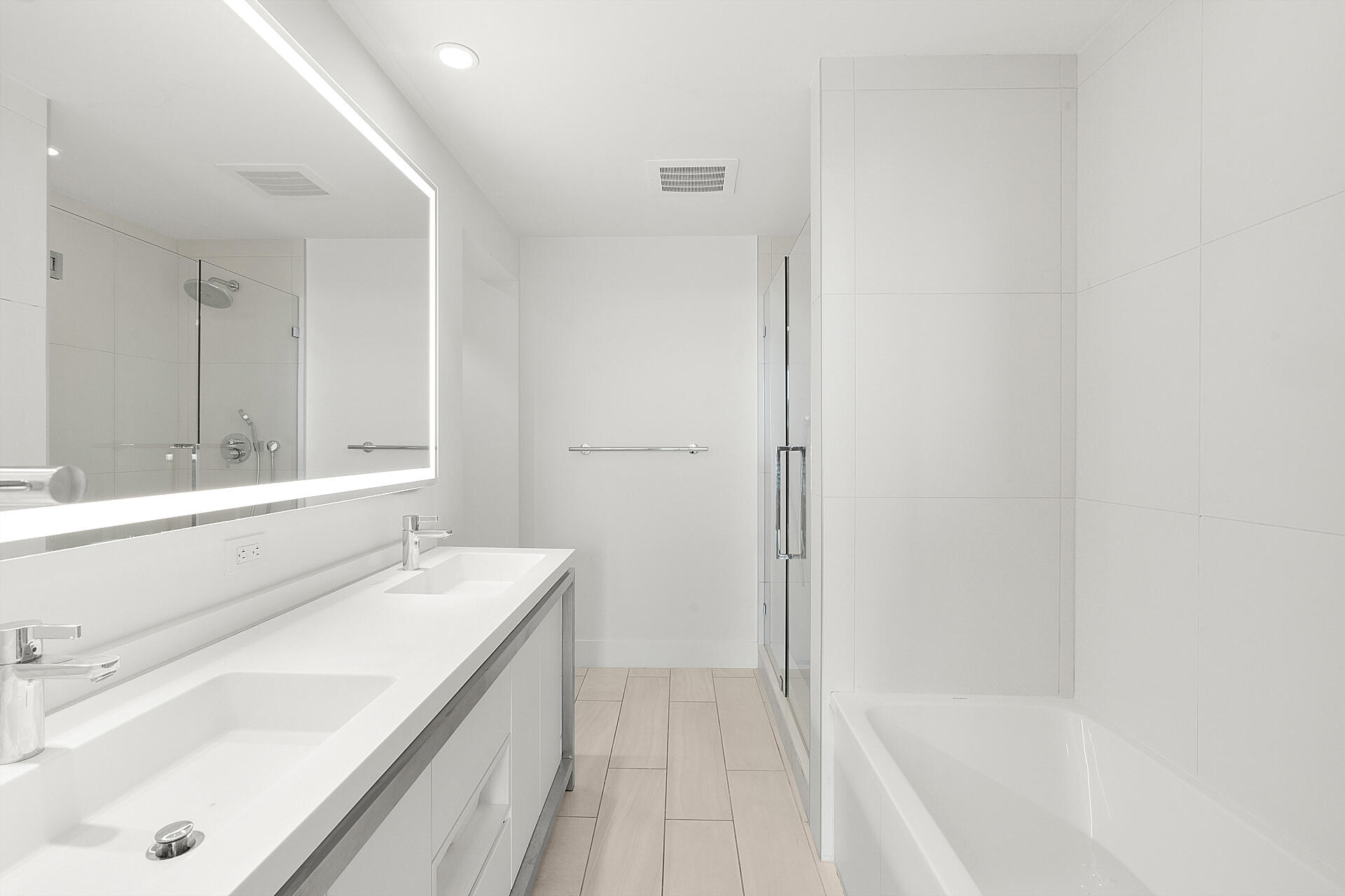 2000 Metropica Way 801 Property Photo 15
