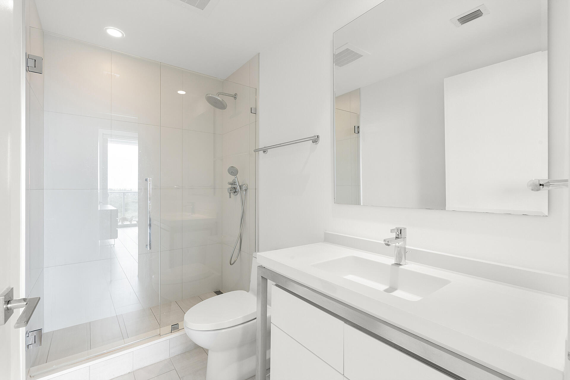 2000 Metropica Way 801 Property Photo 20