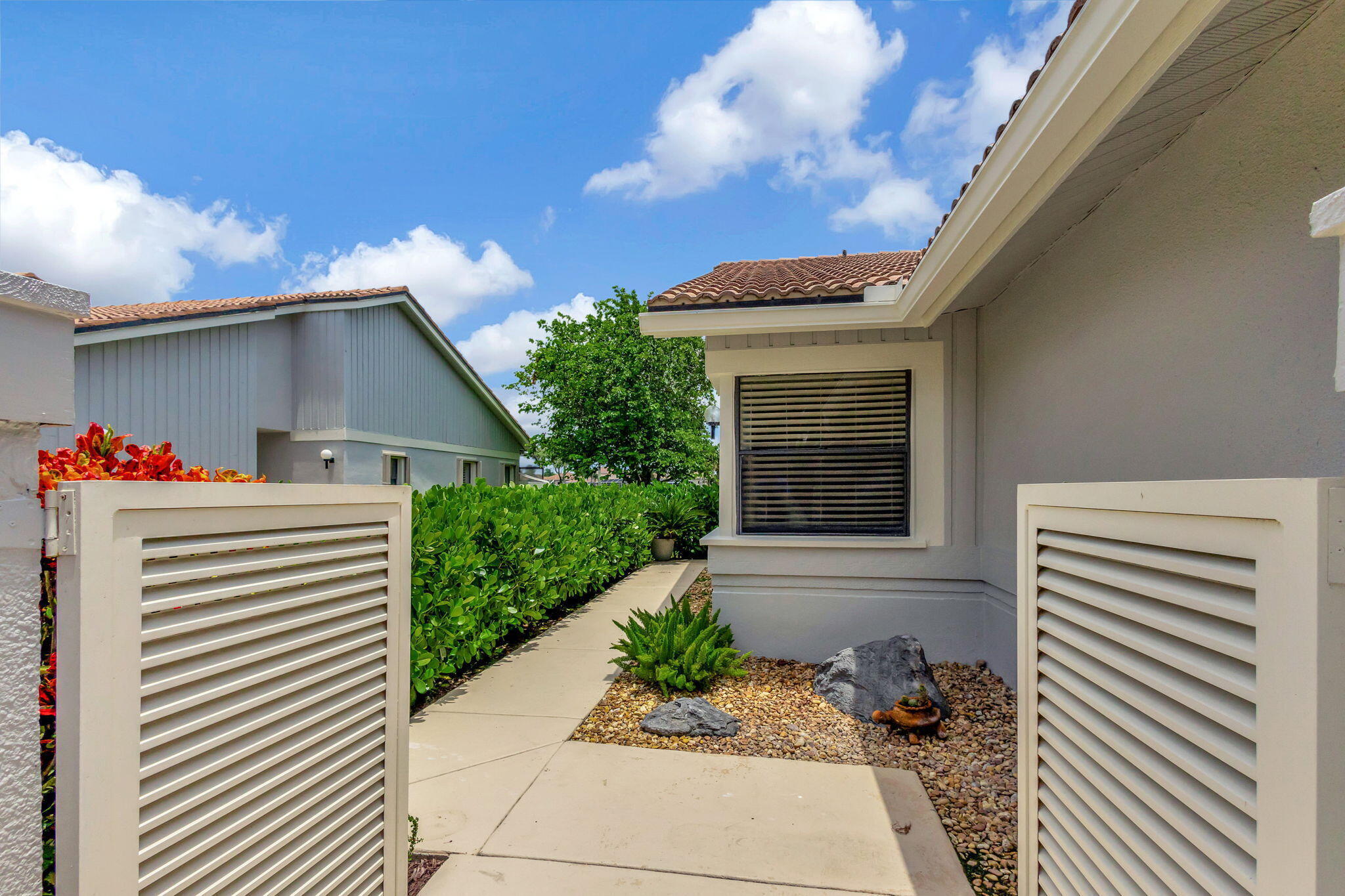 523 Prestwick Circle Property Photo 4