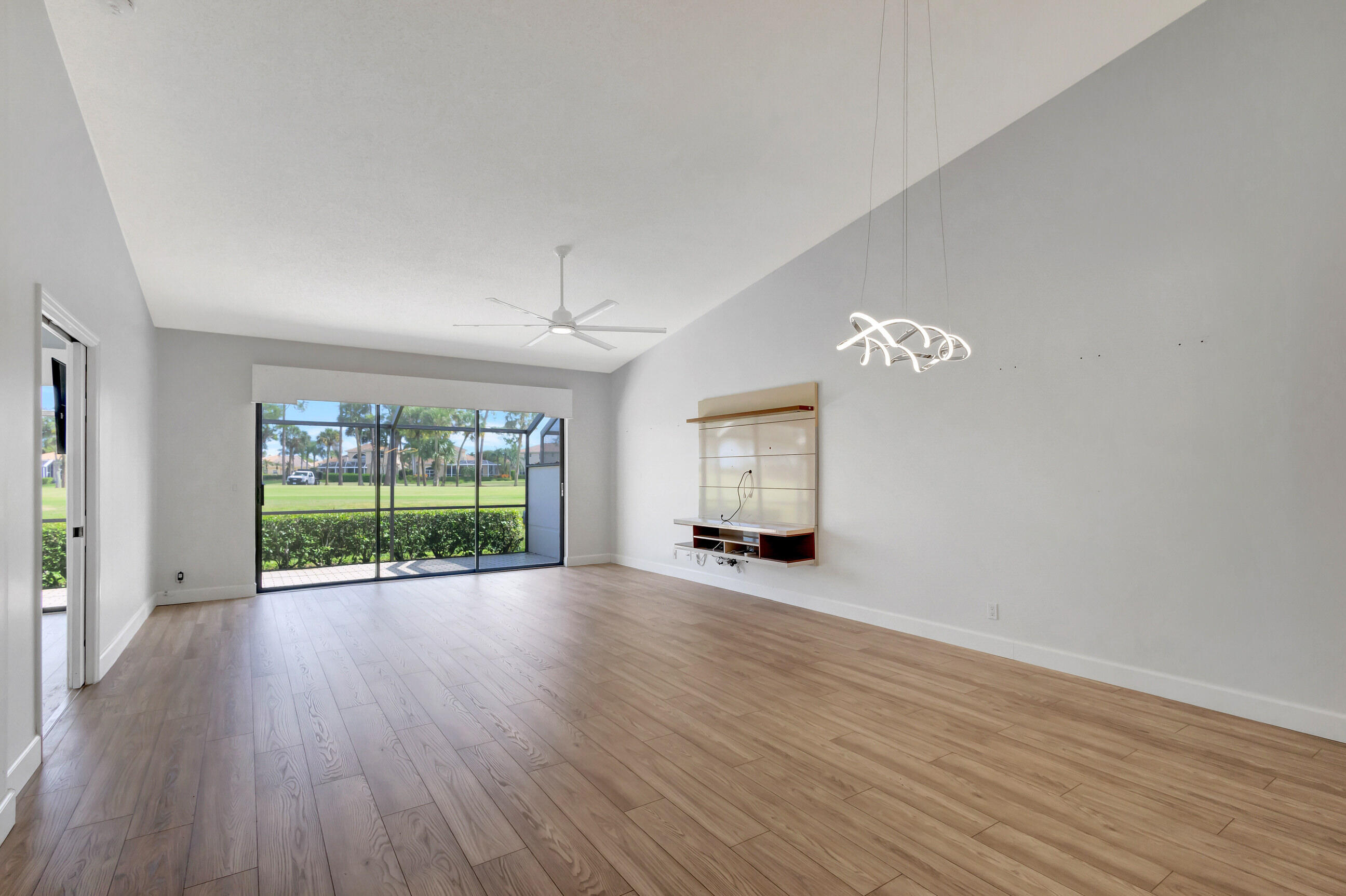 523 Prestwick Circle Property Photo 8