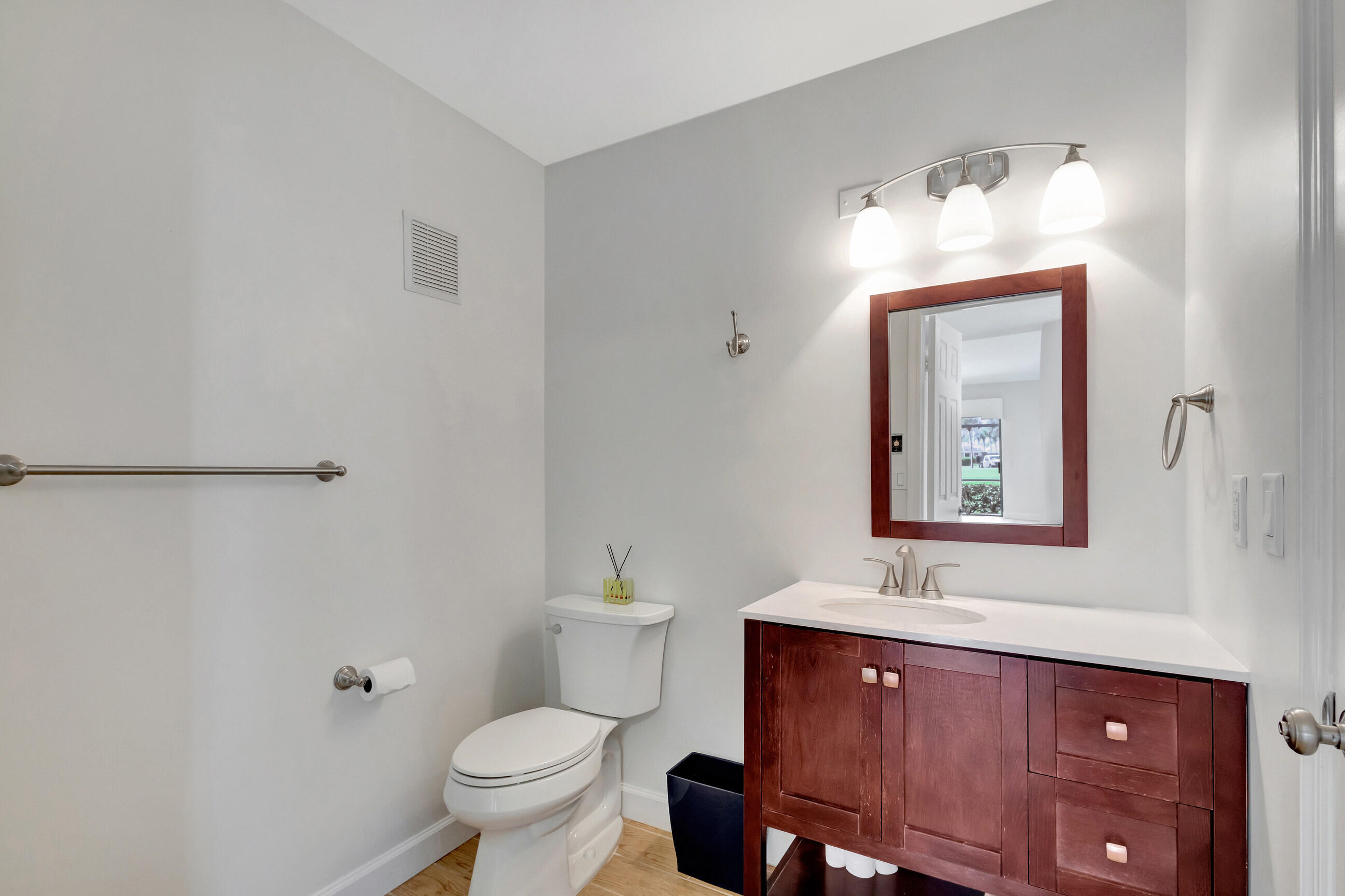 523 Prestwick Circle Property Photo 16