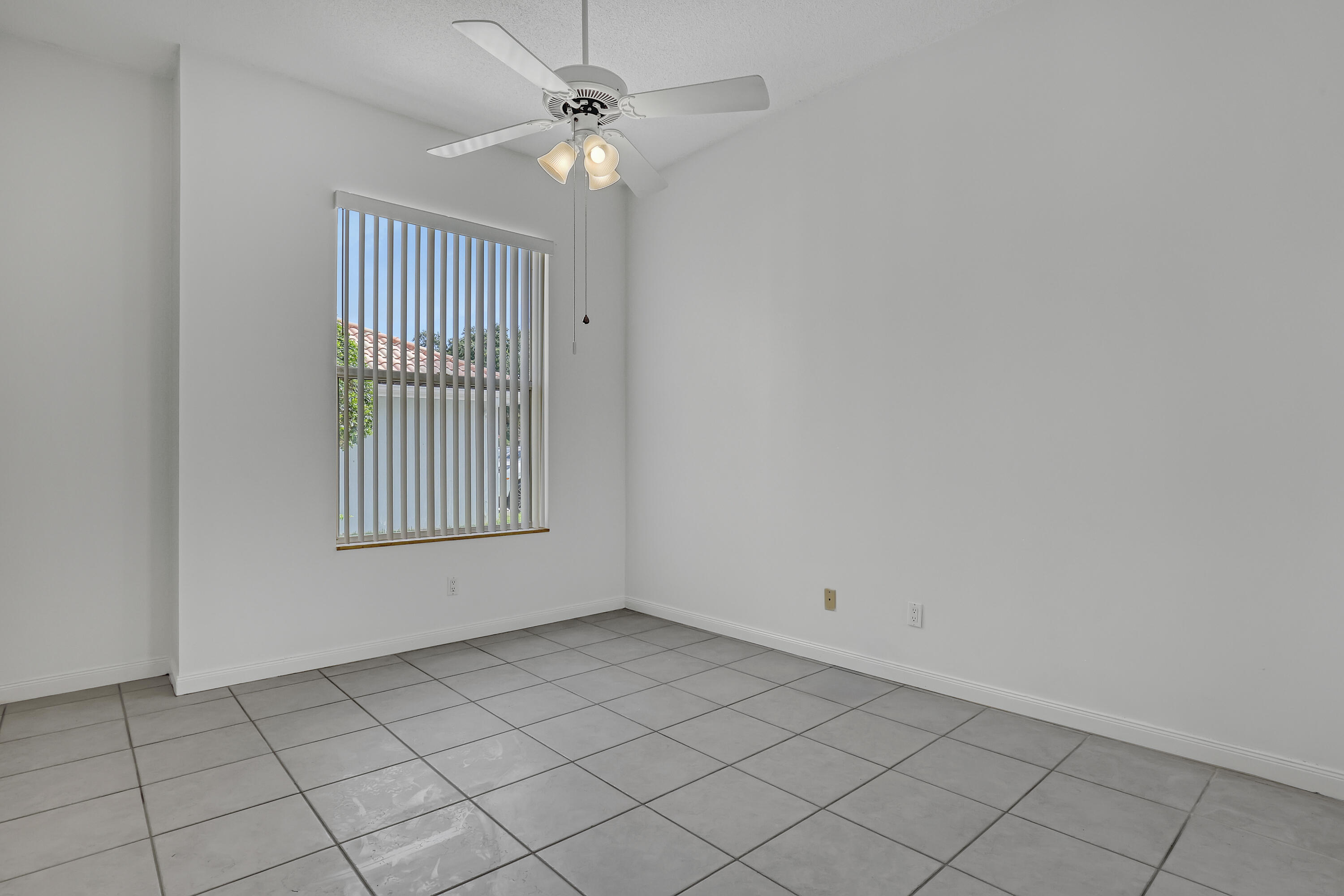 204 S Hampton Drive Property Photo 32