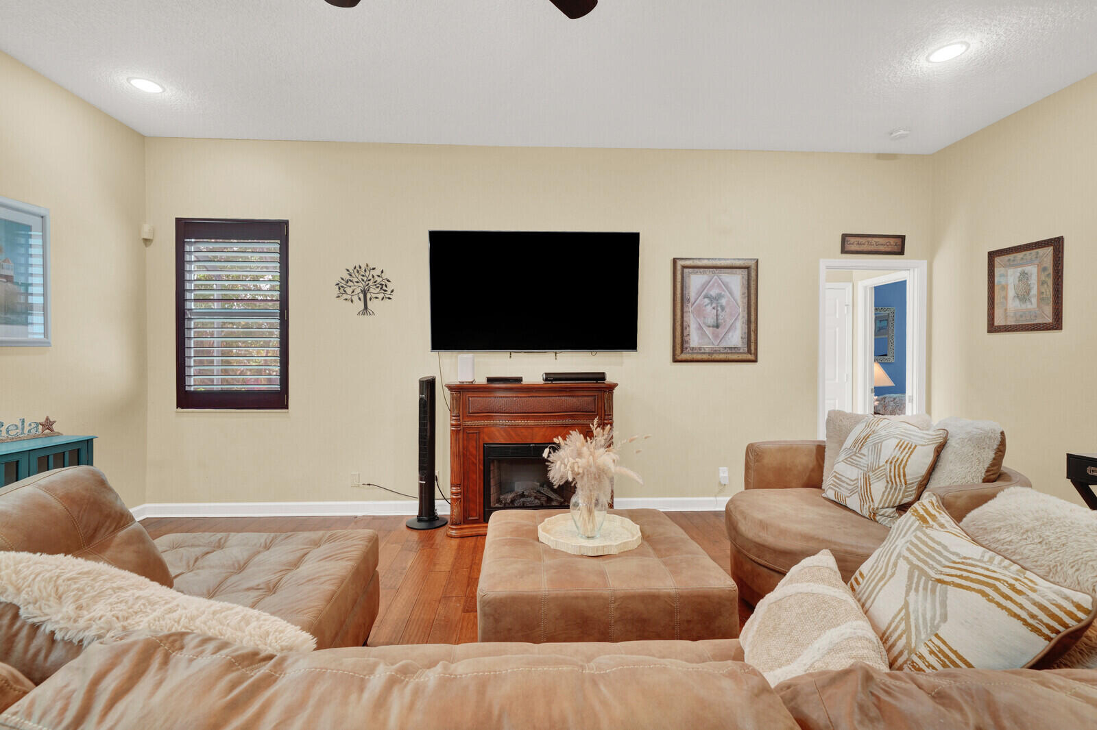 1870 Ne Victorian Lane Property Photo 15