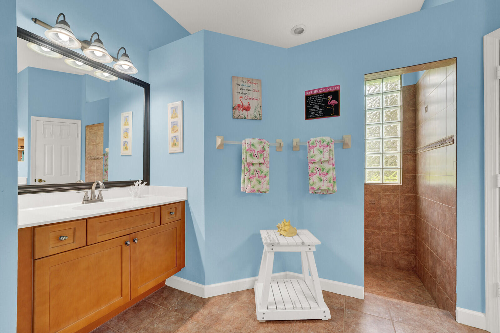 1870 Ne Victorian Lane Property Photo 25