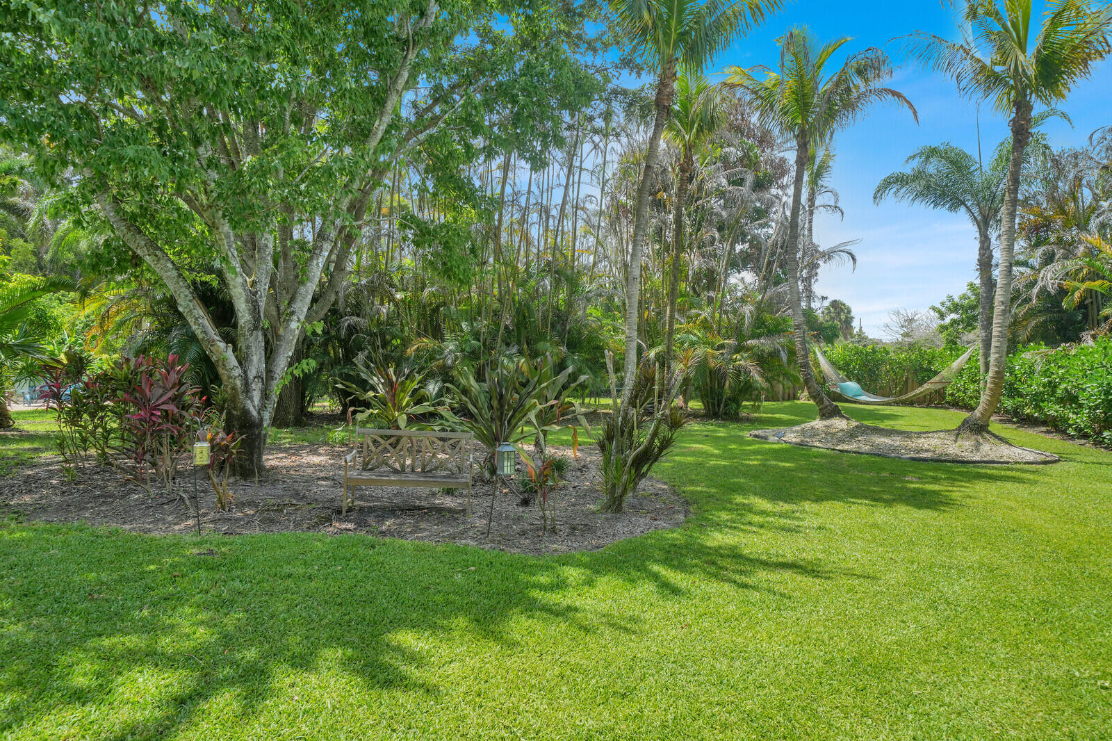 1870 Ne Victorian Lane Property Photo 43