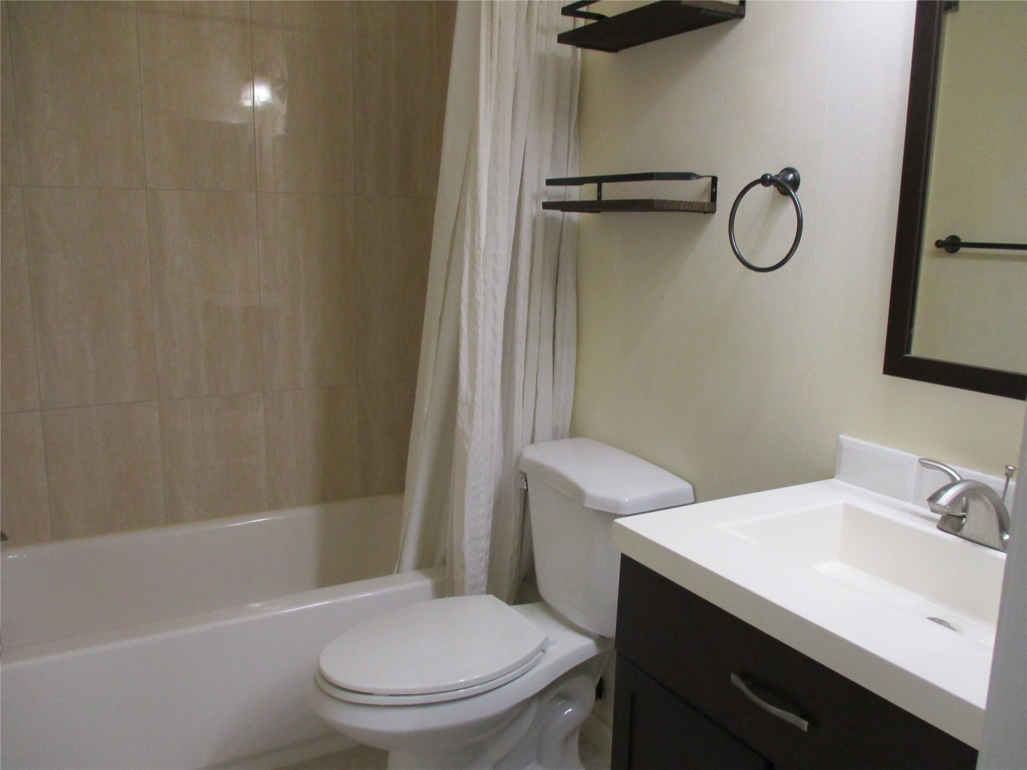 22053 Palms Way 203 Property Photo 10