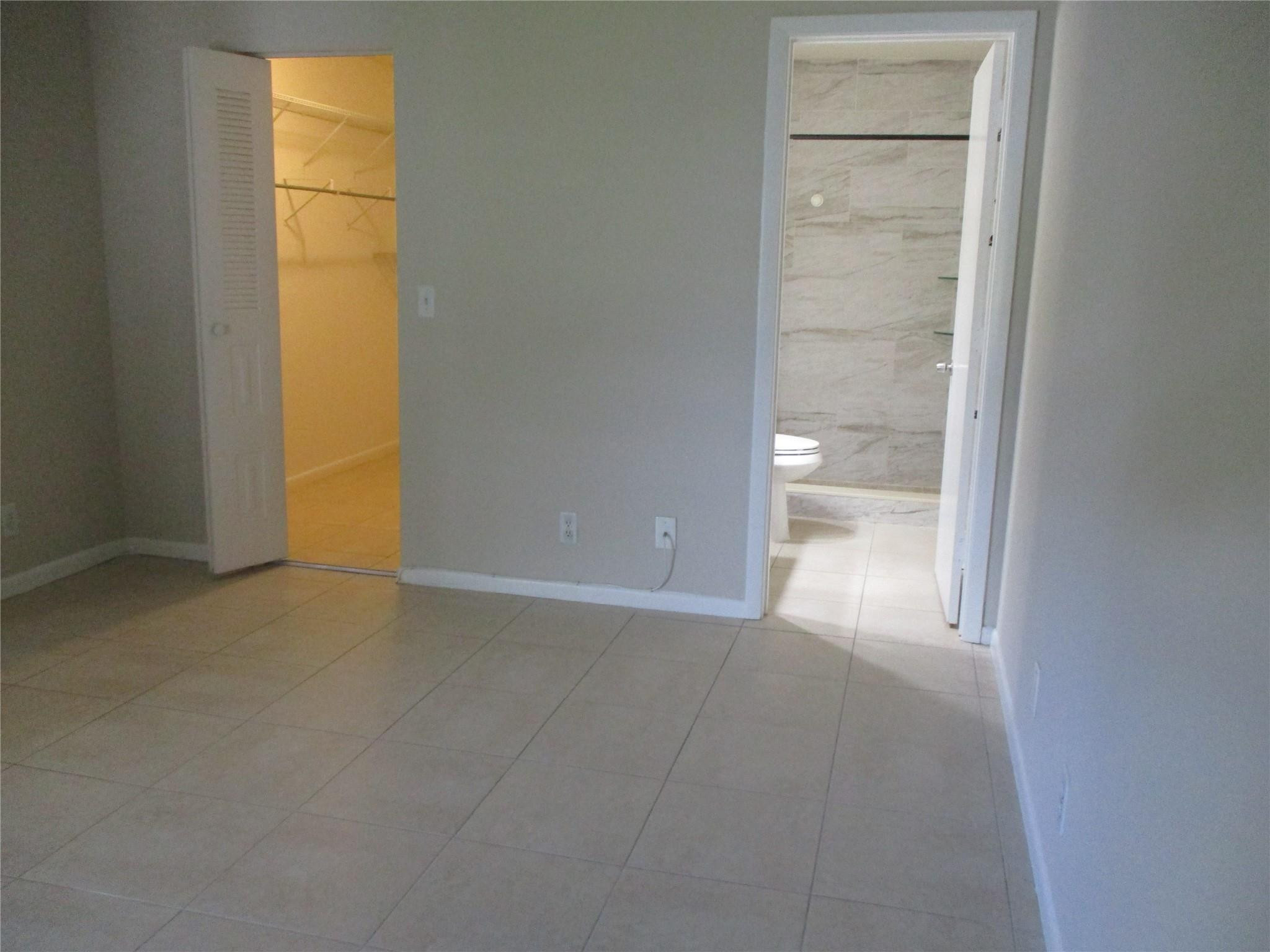 22053 Palms Way 203 Property Photo 15
