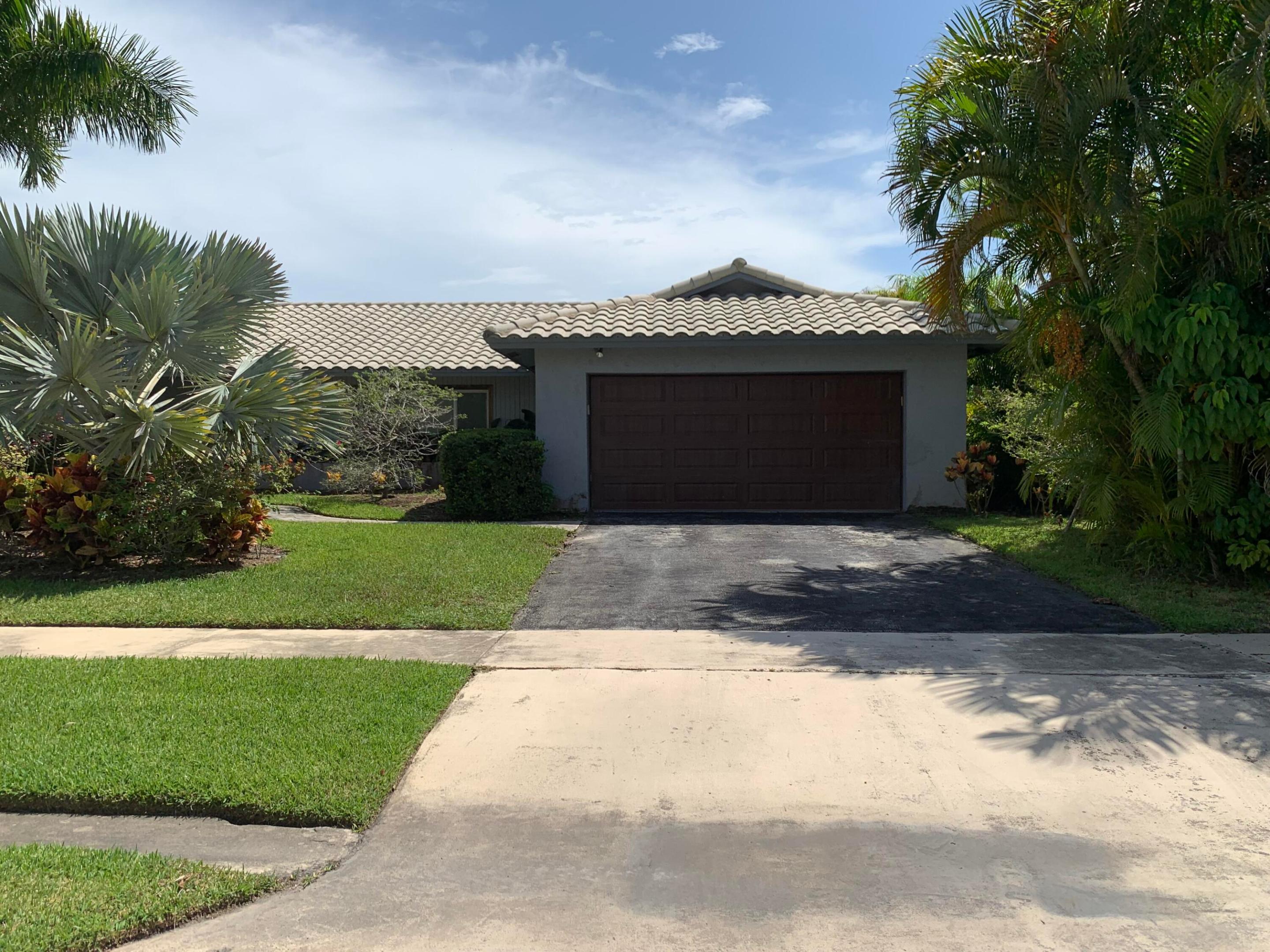 10311 Crosswind Road Property Photo 1