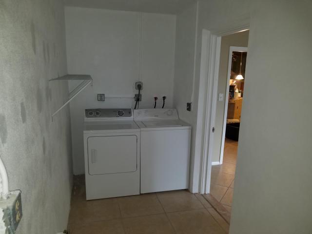 5725 Fernley Drive E 7 Property Photo 6