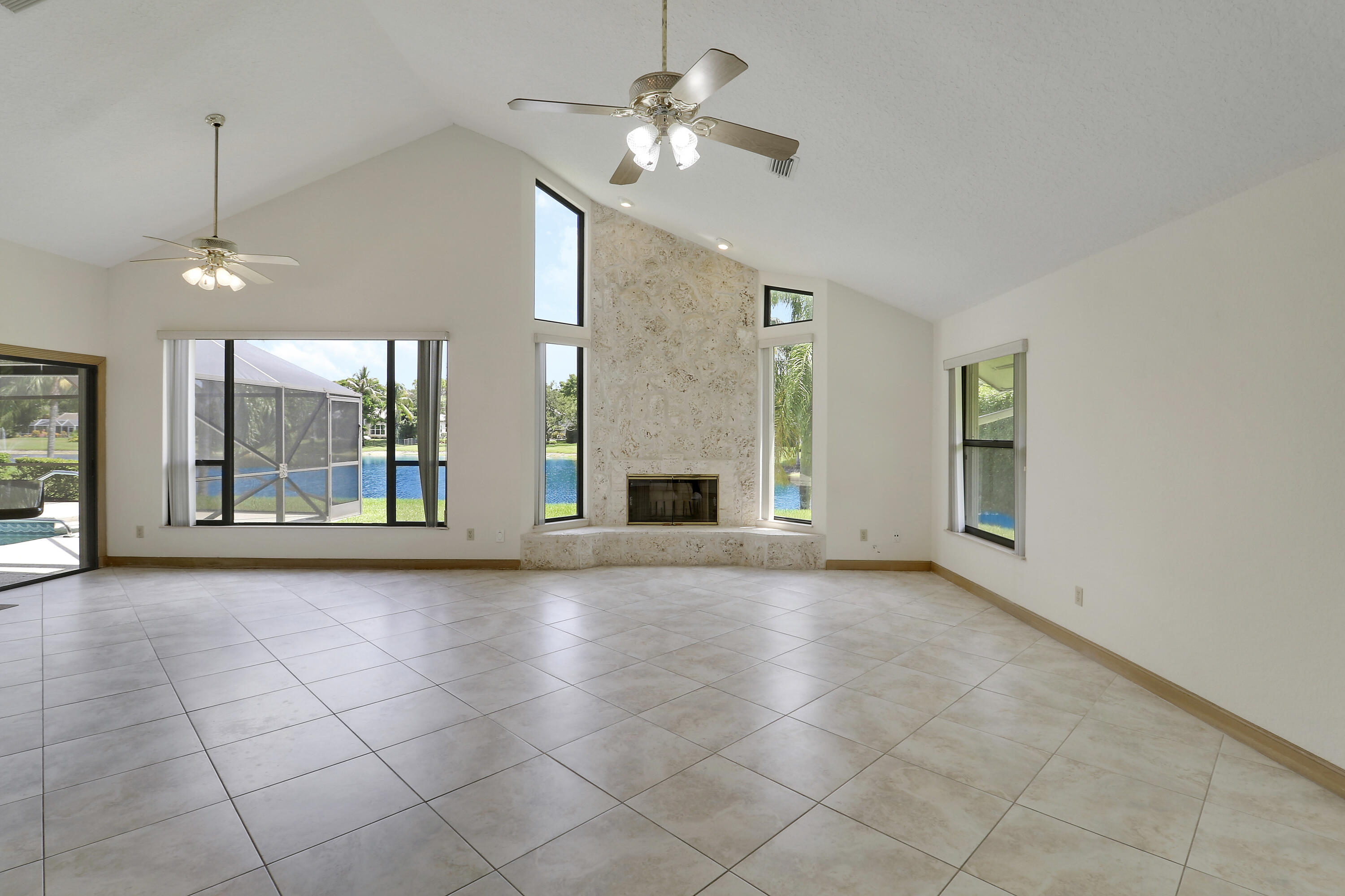 18691 Se Lakeside Way Property Photo 10