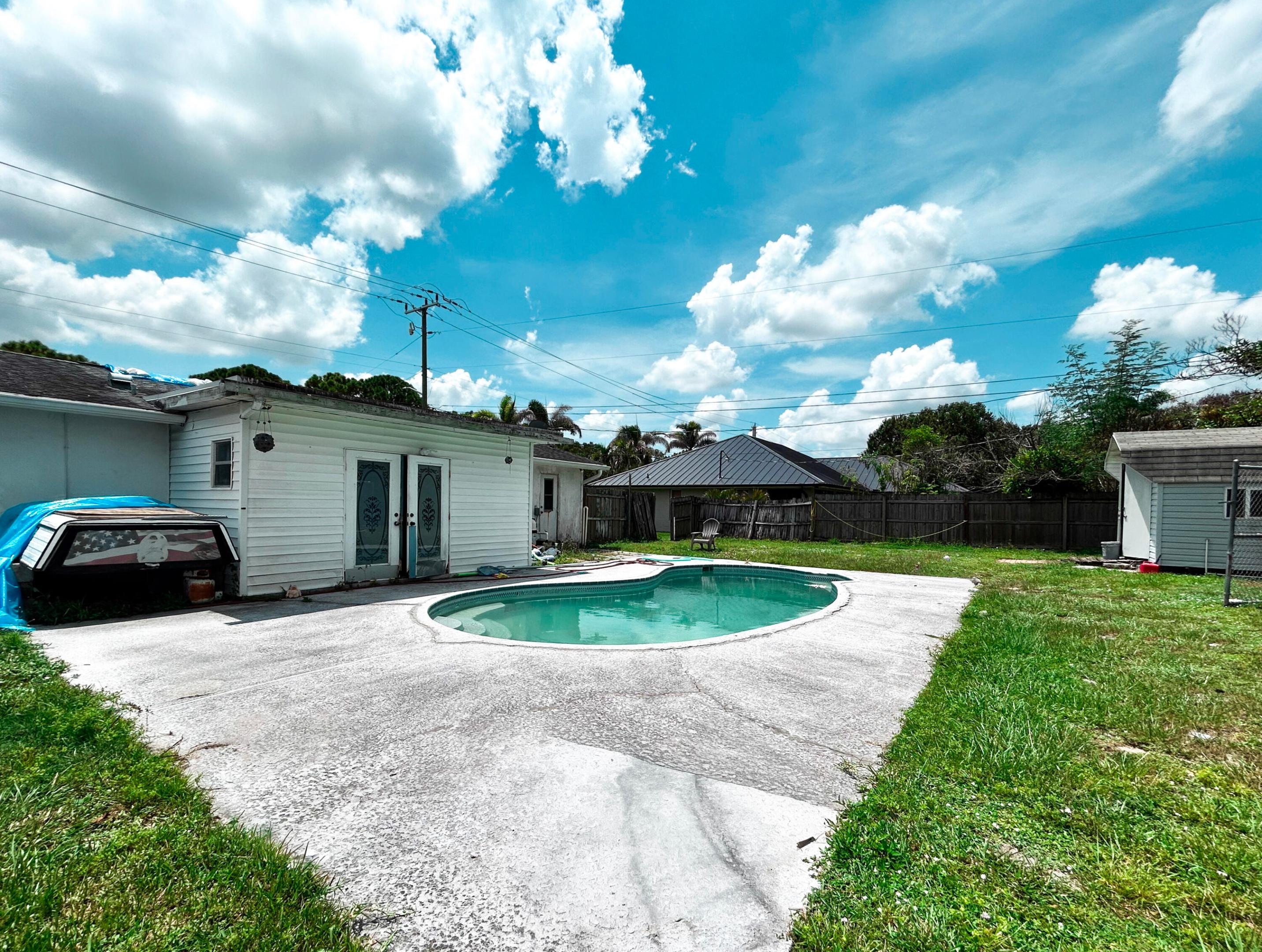 201 Nw Floresta Drive Property Photo 27