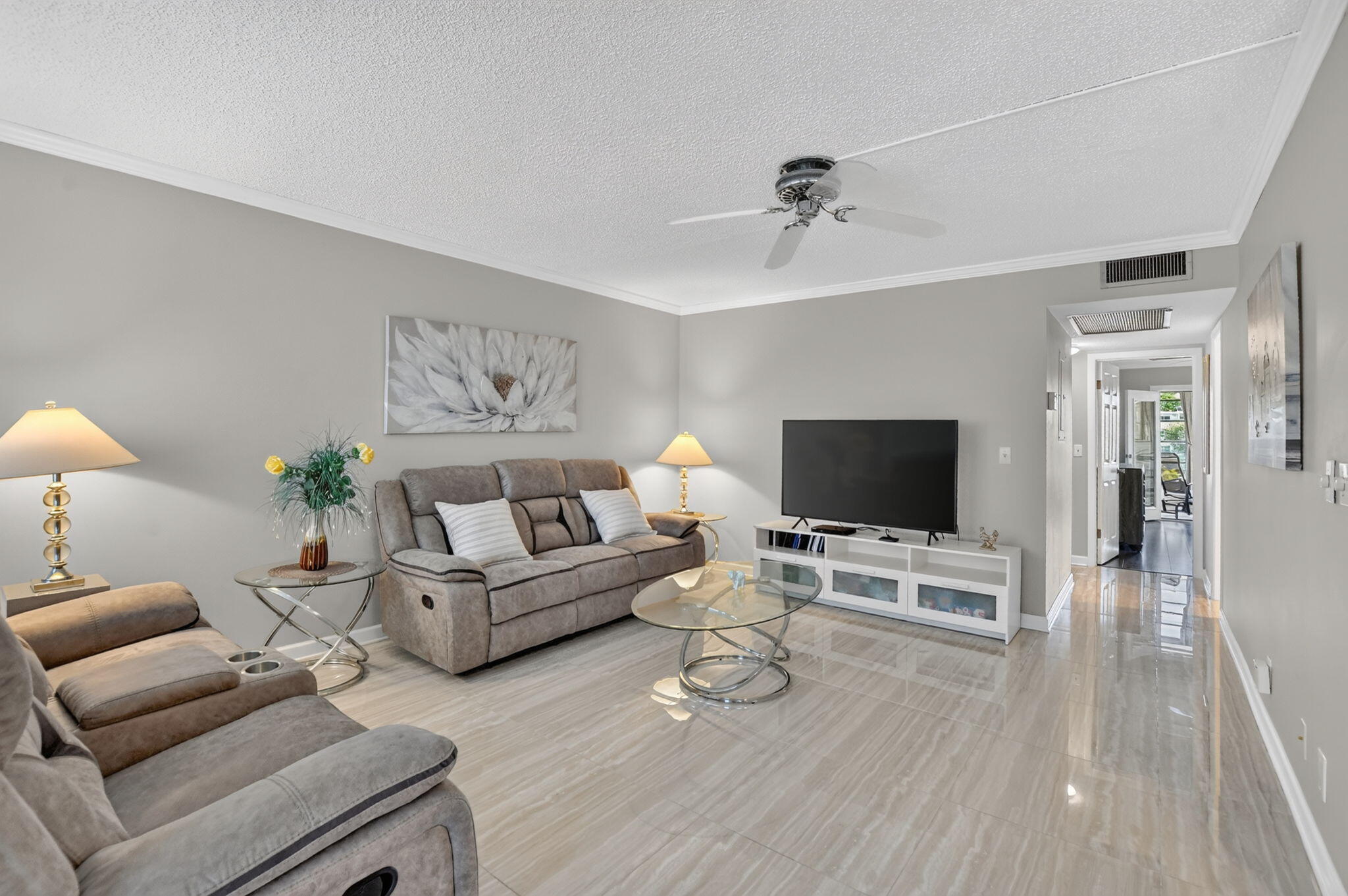 3056 NEWPORT N Property Photo 1