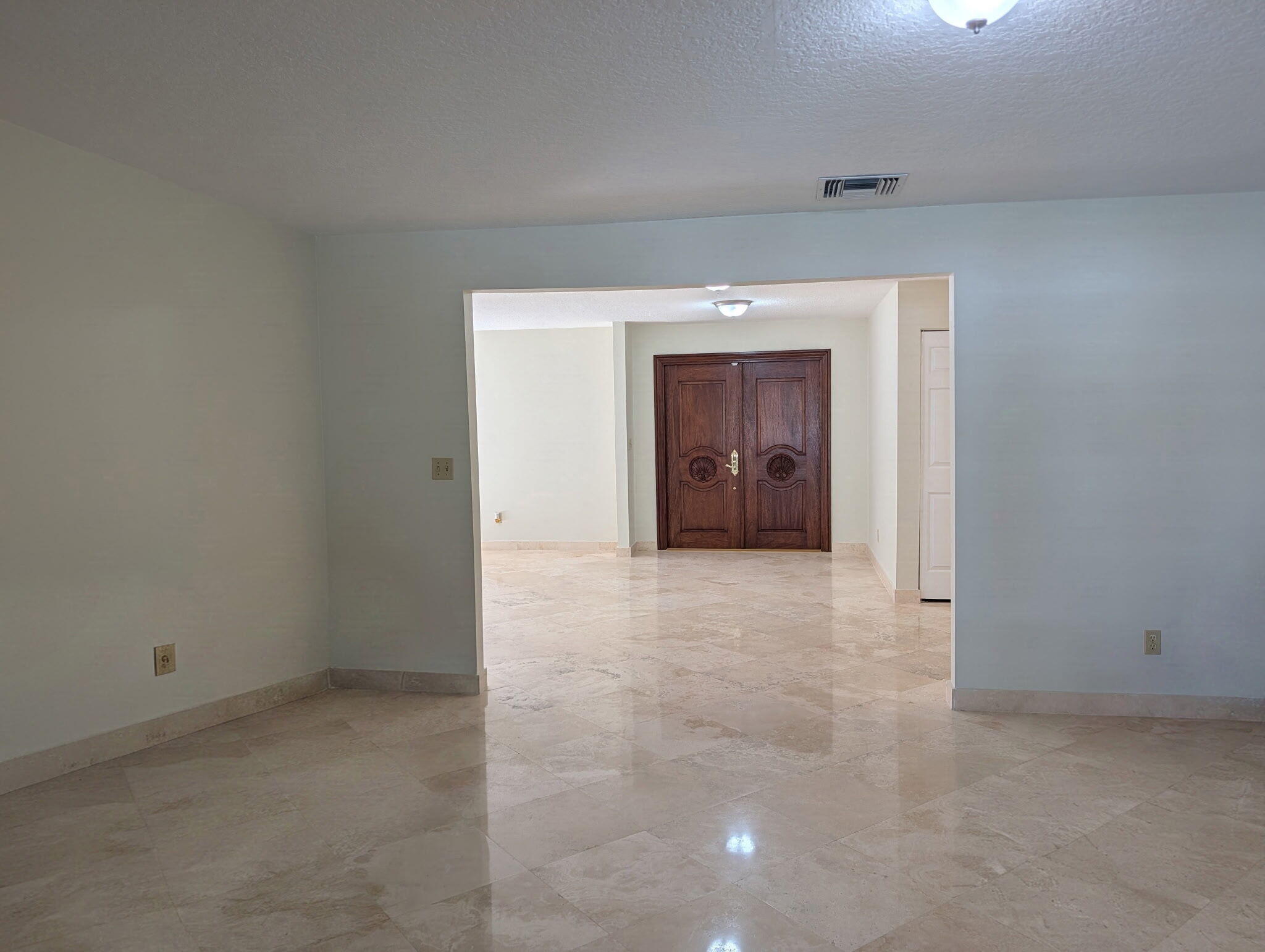 4110 Nw 3rd Avenue Property Photo 6