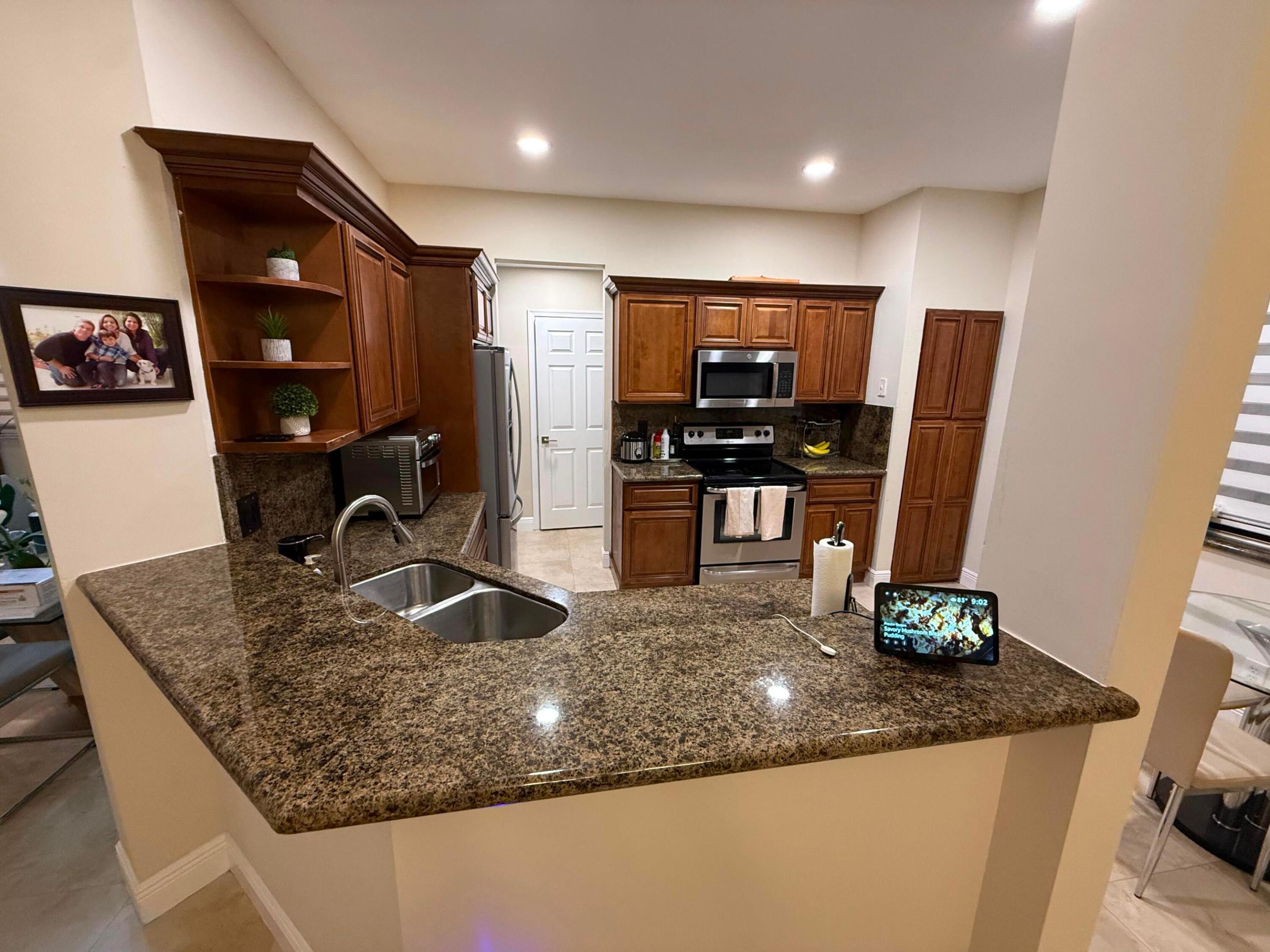 844 Falling Water Road Property Photo 8