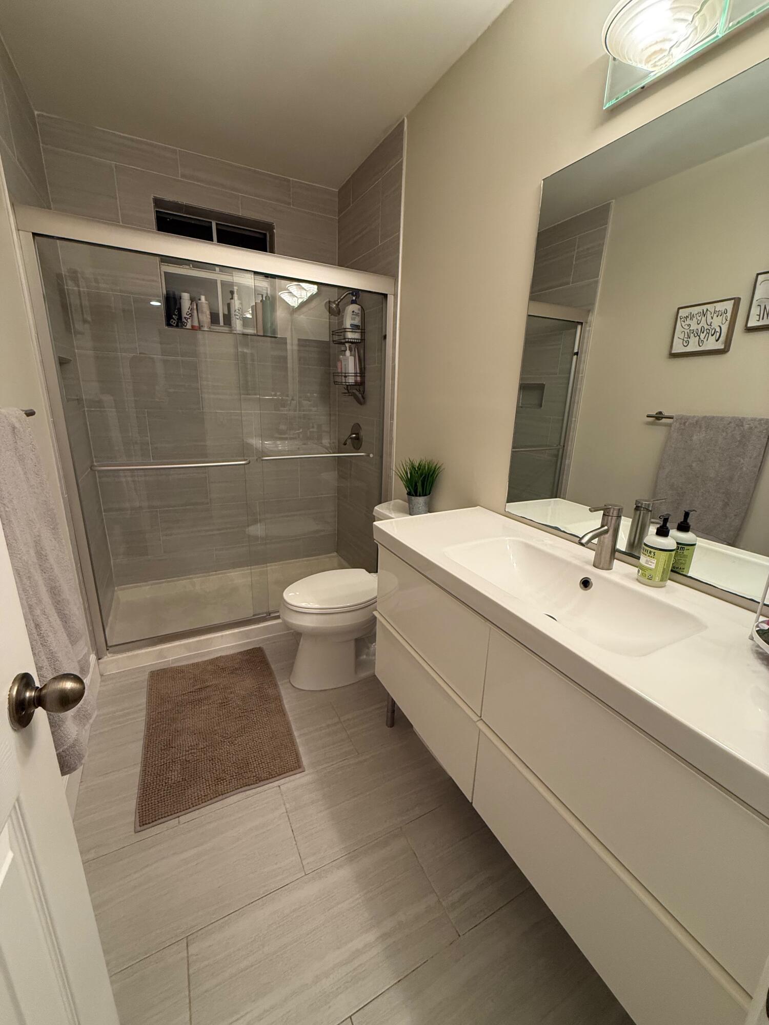 844 Falling Water Road Property Photo 15