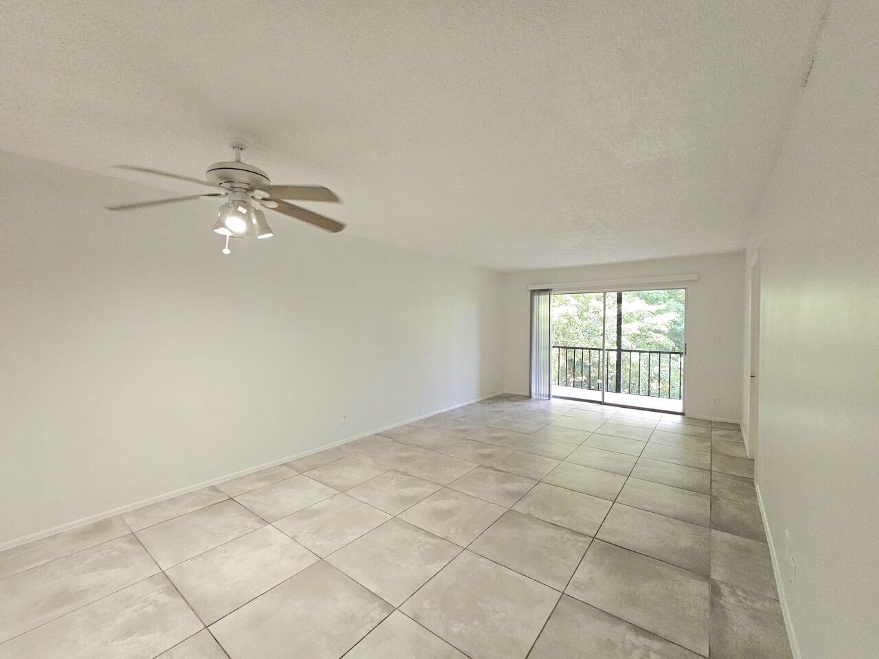 8000 S Colony Circle 302 Property Photo 3