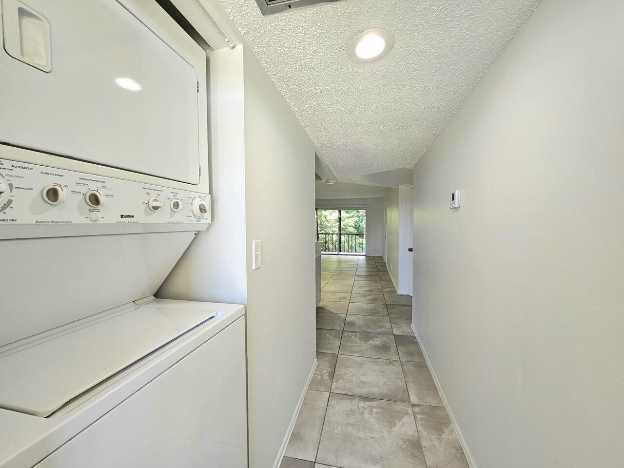 8000 S Colony Circle 302 Property Photo 10