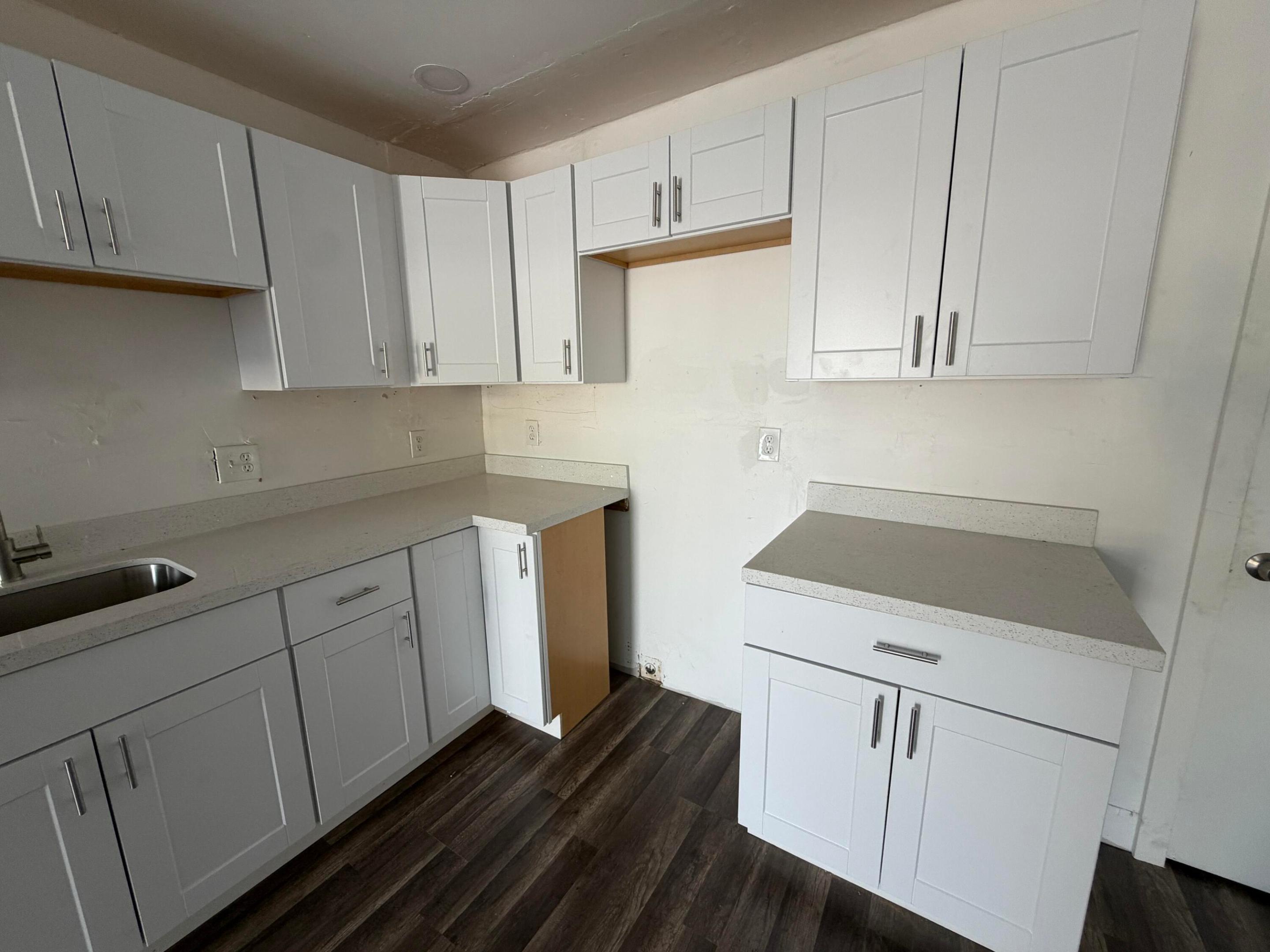 1303 Nw 8th Avenue Property Photo 6