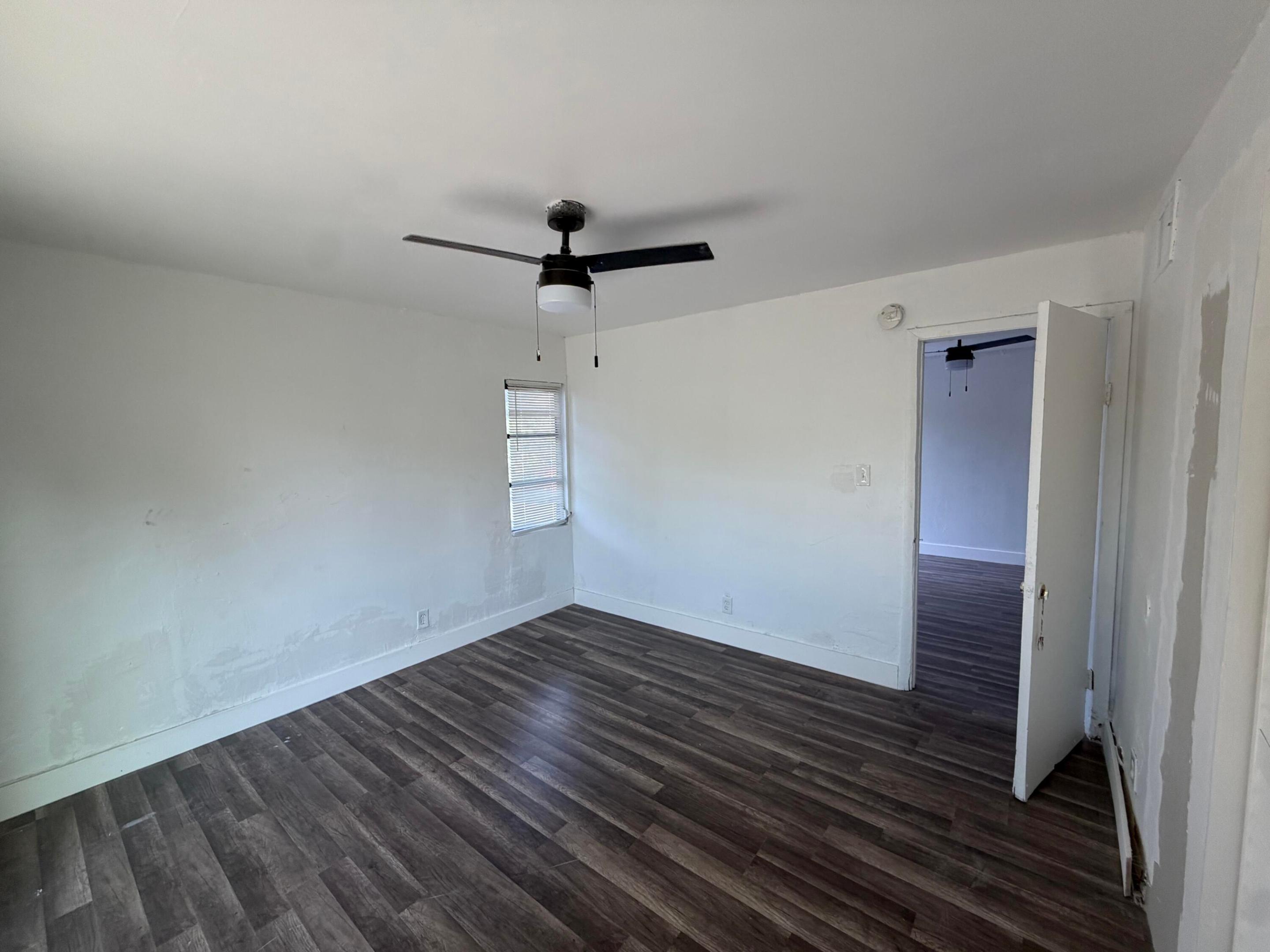 1303 Nw 8th Avenue Property Photo 10