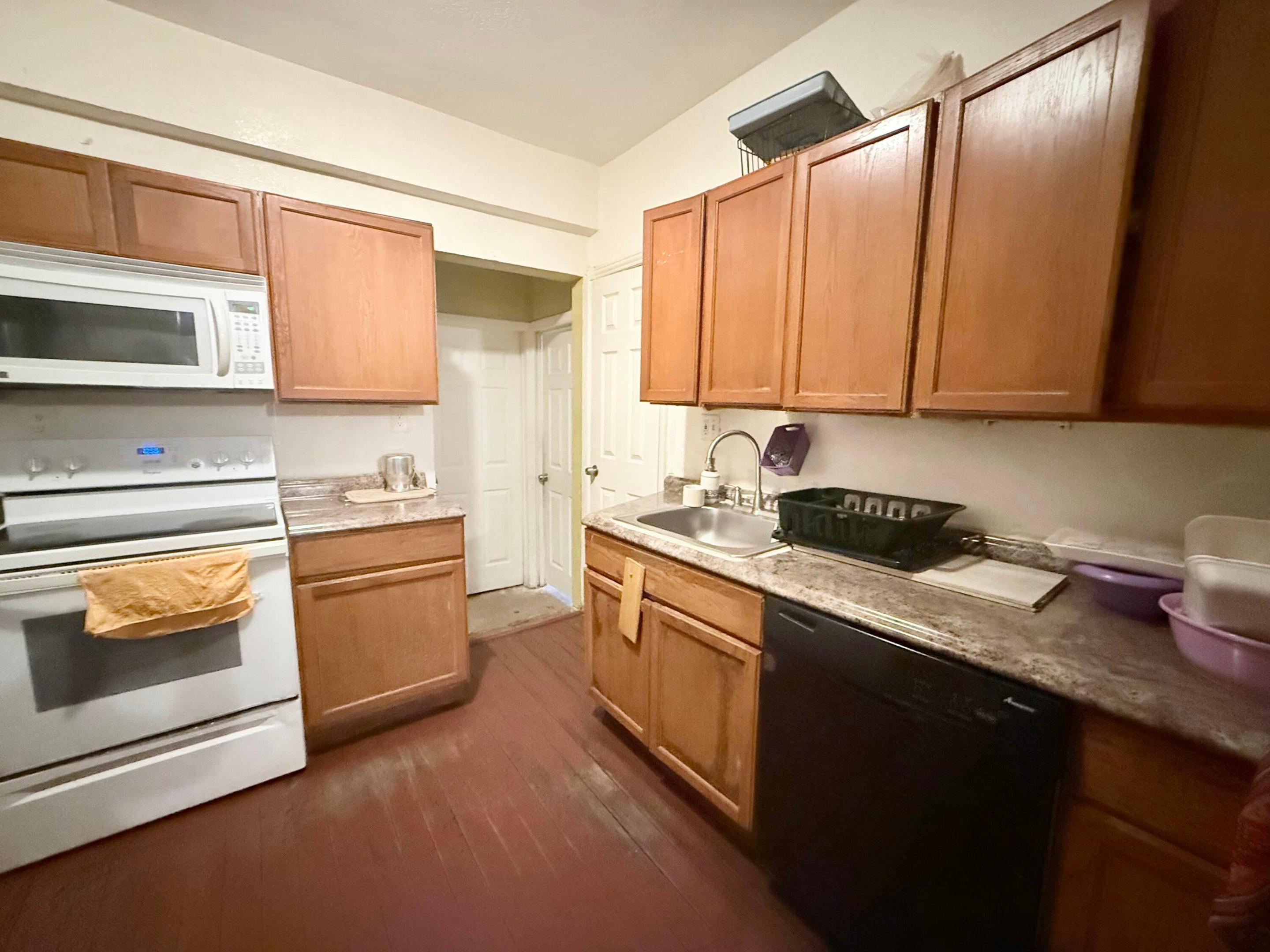 3608 Broadway Avenue Property Photo 22