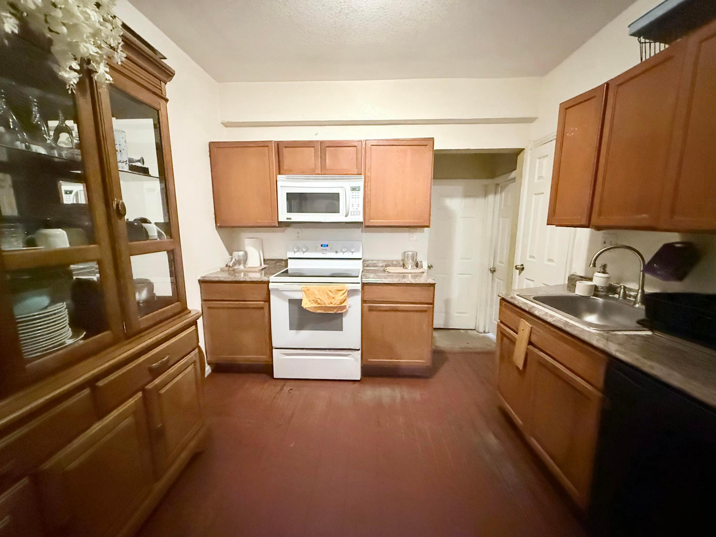 3608 Broadway Avenue Property Photo 26