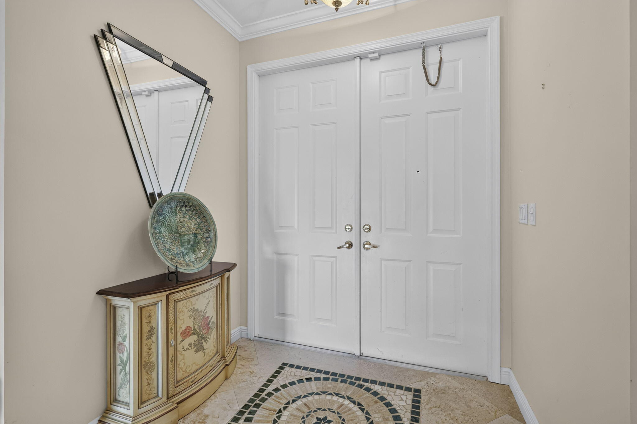 1158 Oakwater Drive Property Photo 6