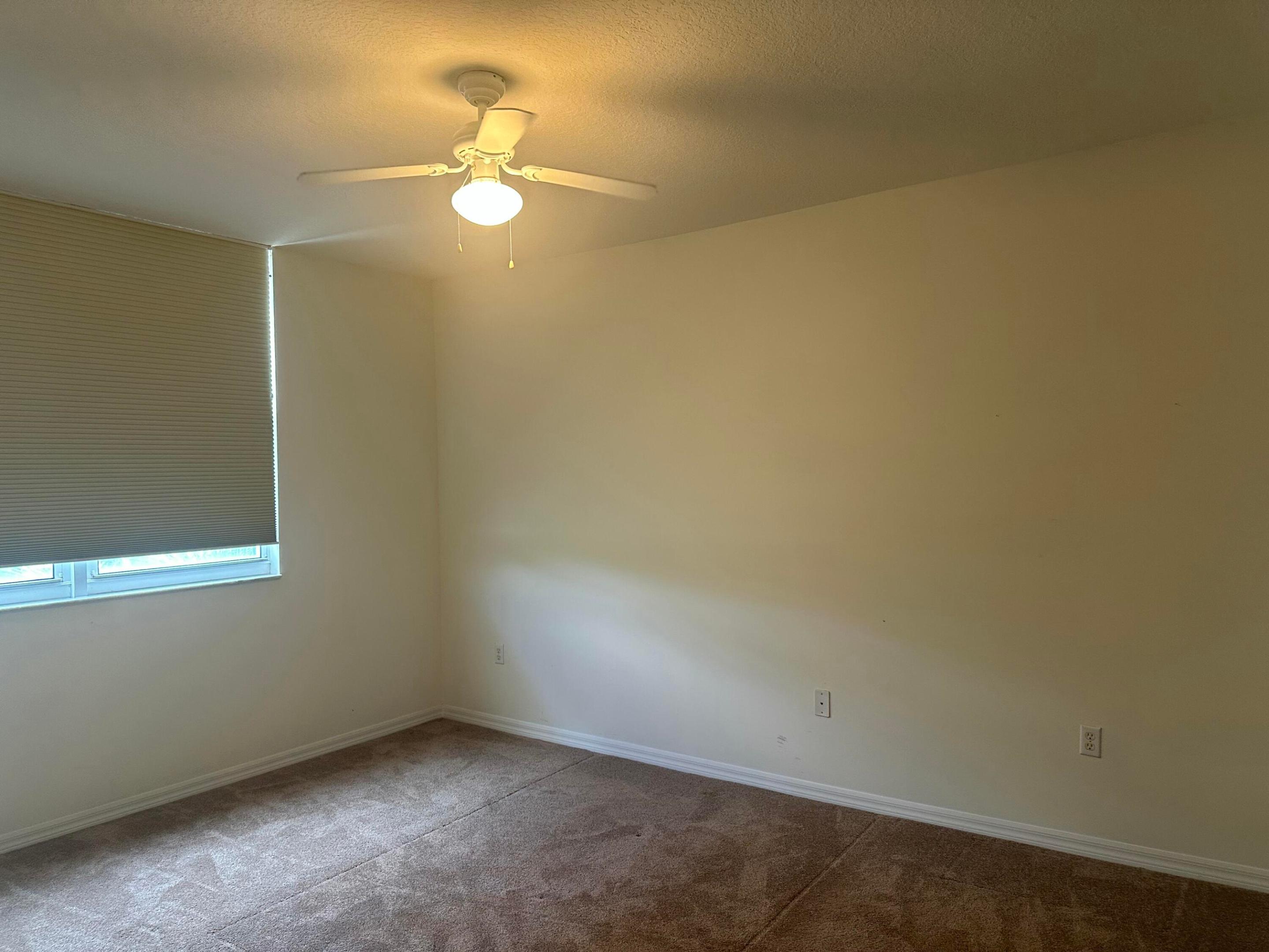 2401 Ne 65th Street Property Photo 17