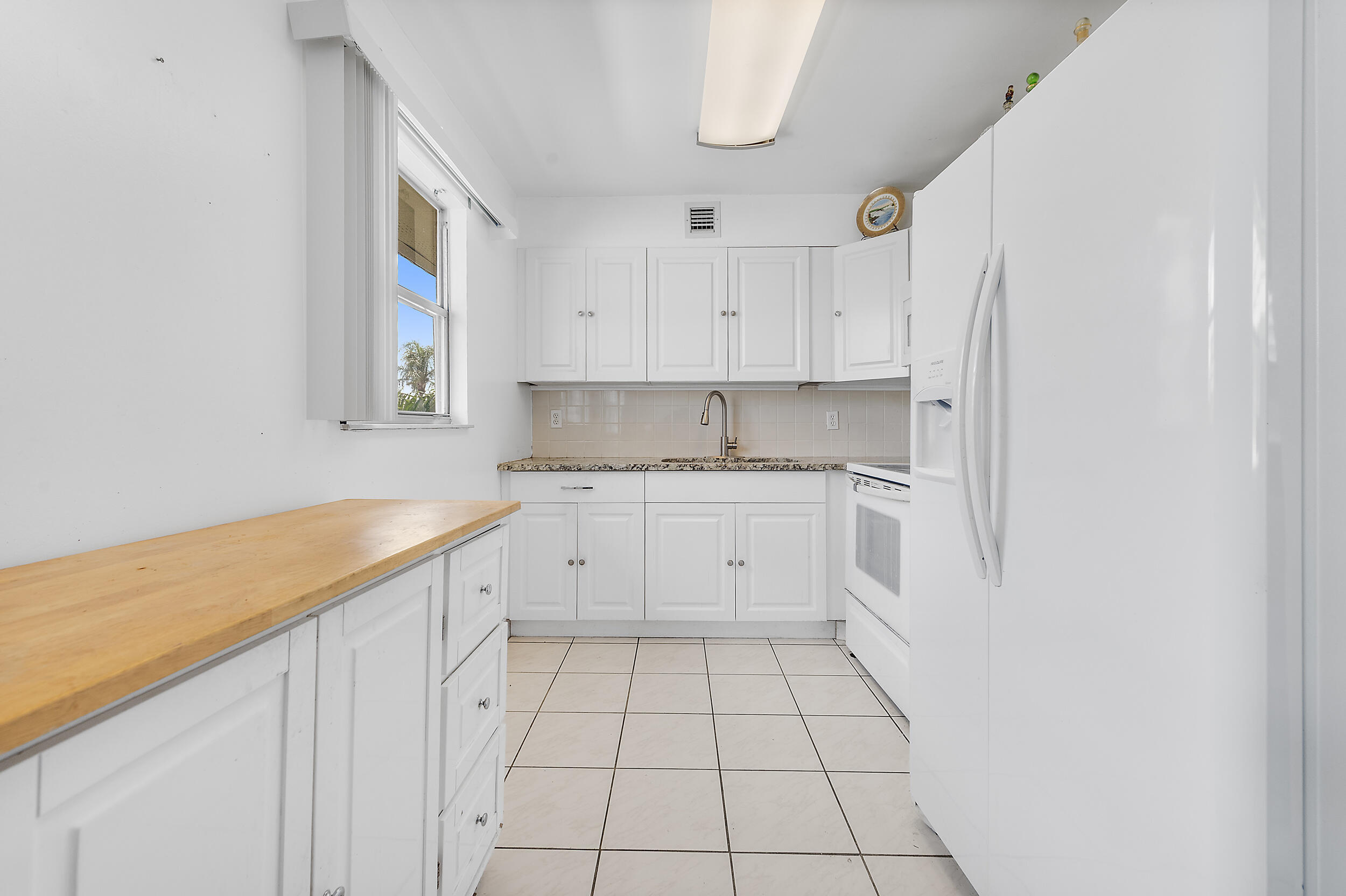 477 Monaco J Property Photo 7
