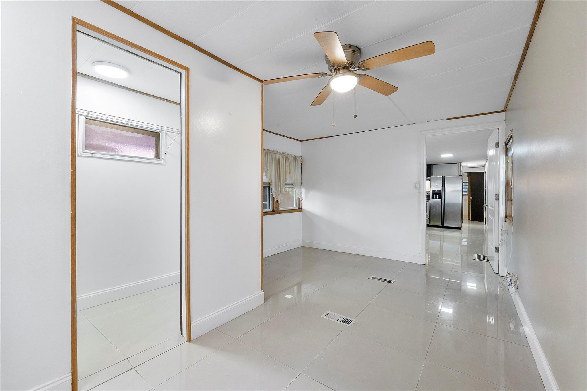 2710 E Marina Drive Property Photo 7
