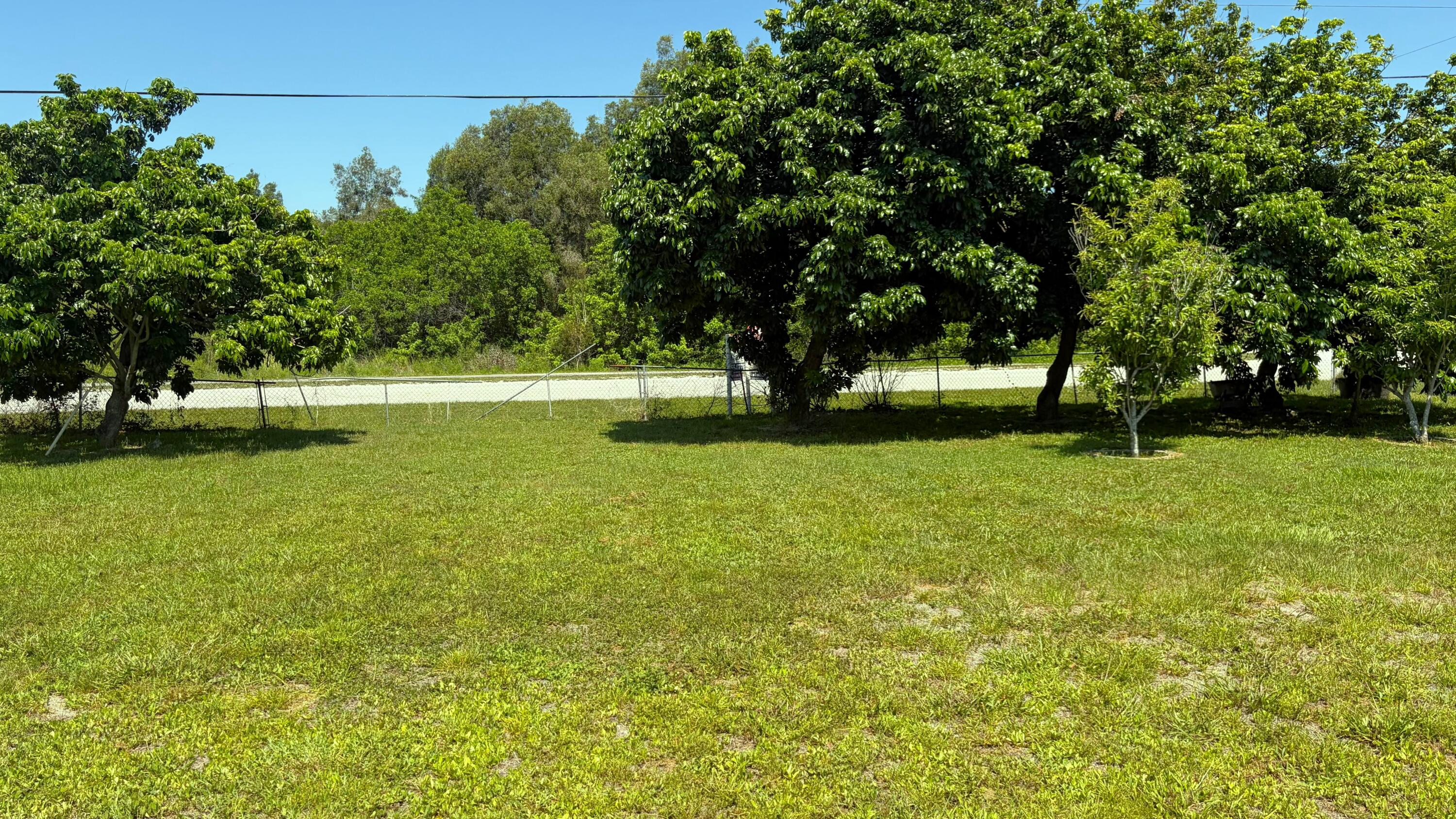 7611 140th Avenue N Property Photo 9