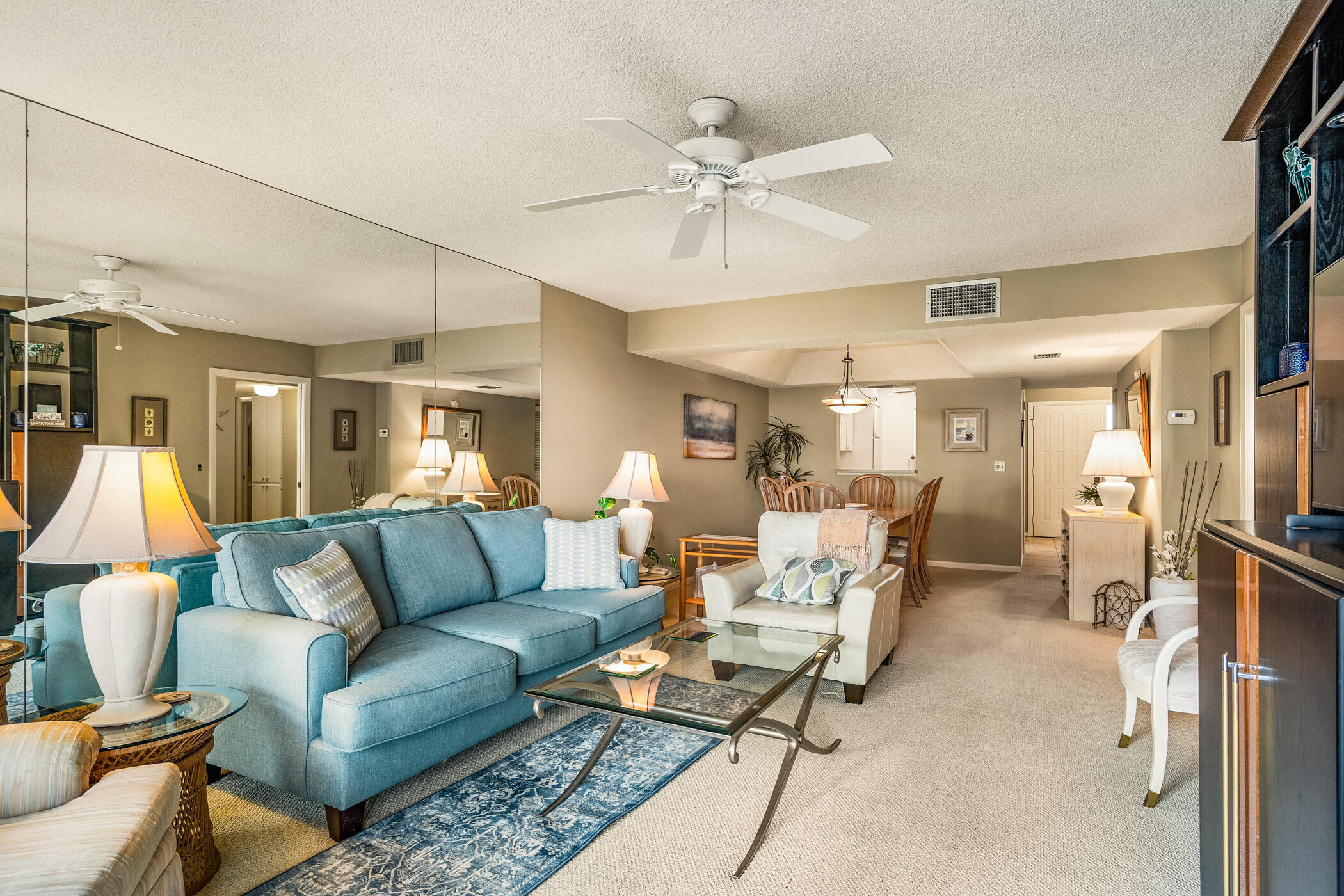 3939 Ocean Drive 408c Property Photo 6
