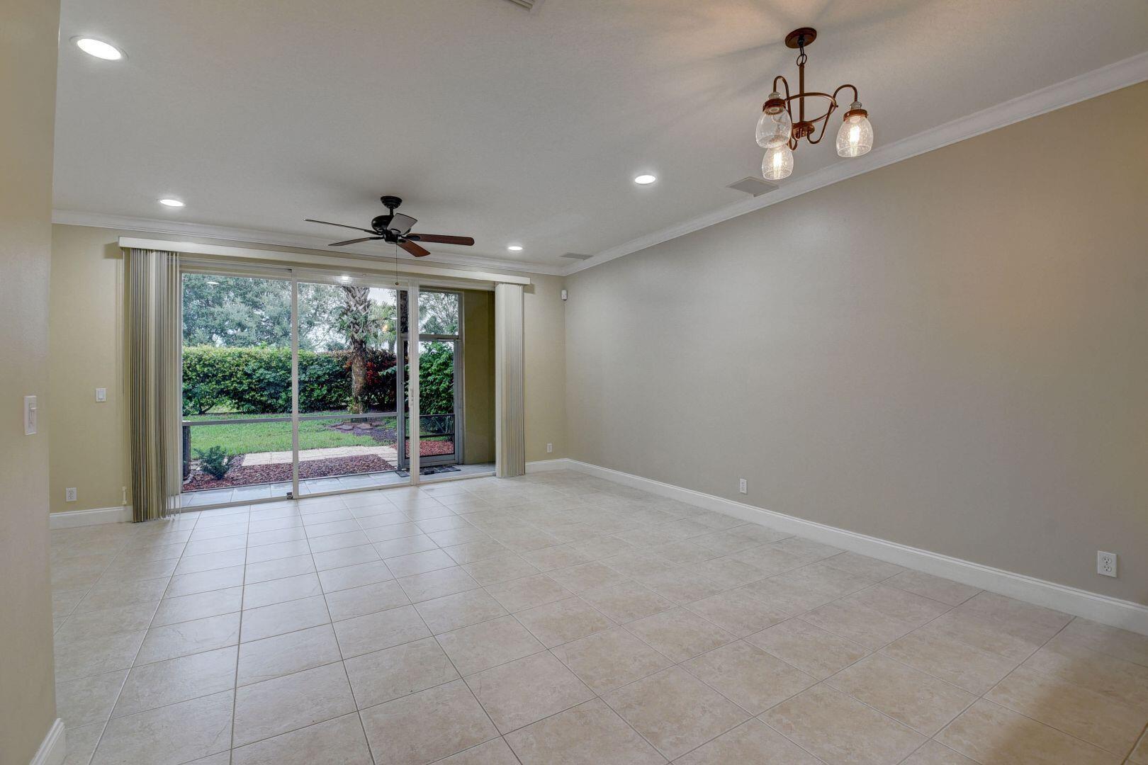 9113 Tremezzo Lane Property Photo 6