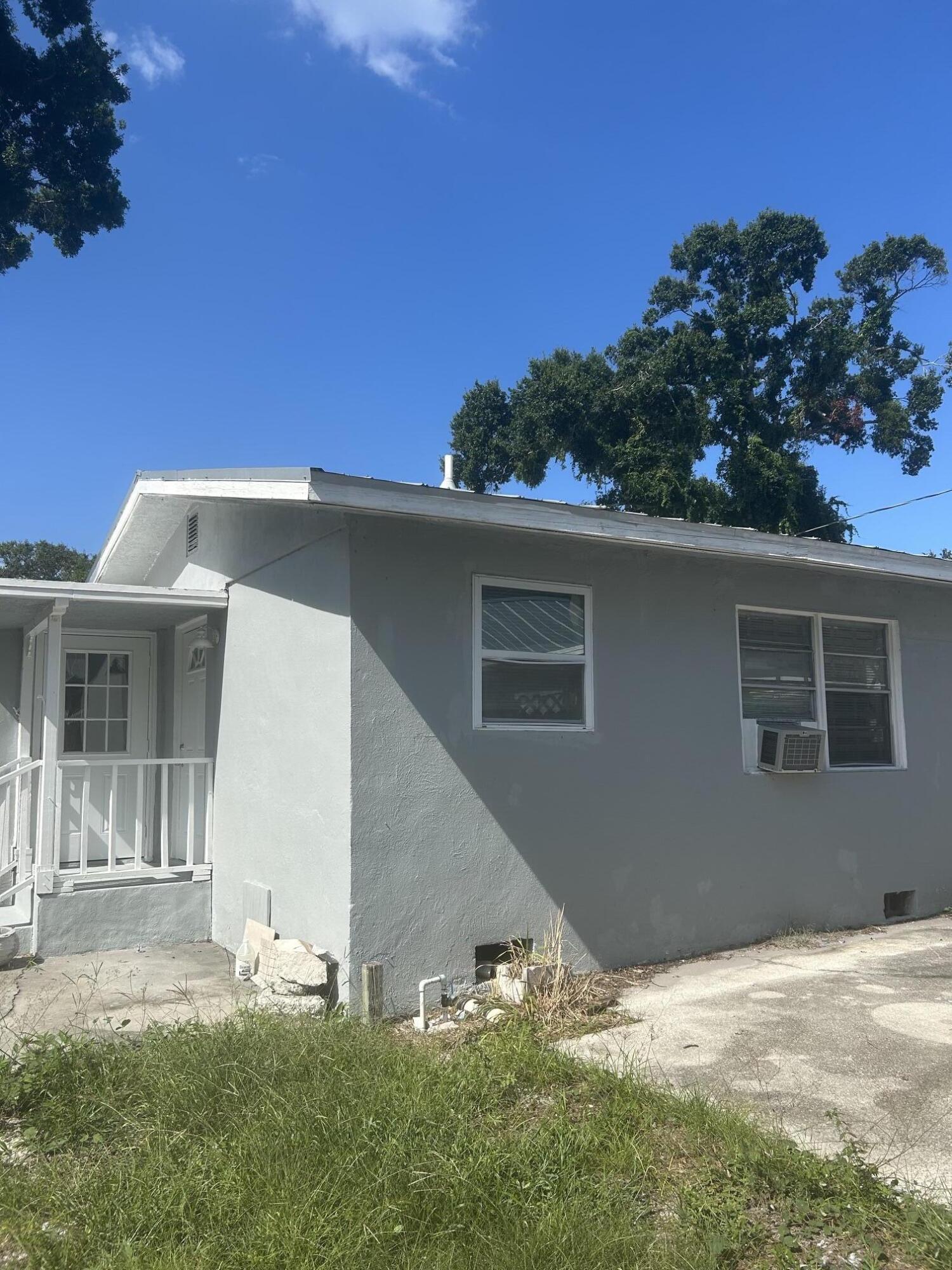940 19th Street Property Photo 3