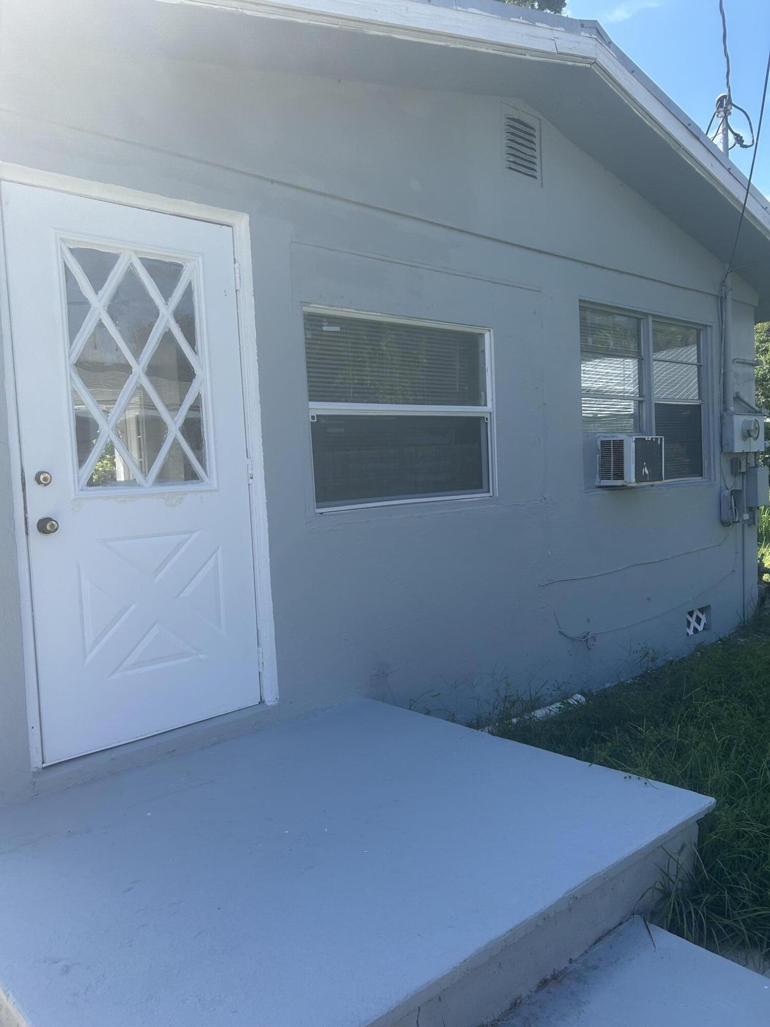 940 19th Street Property Photo 5