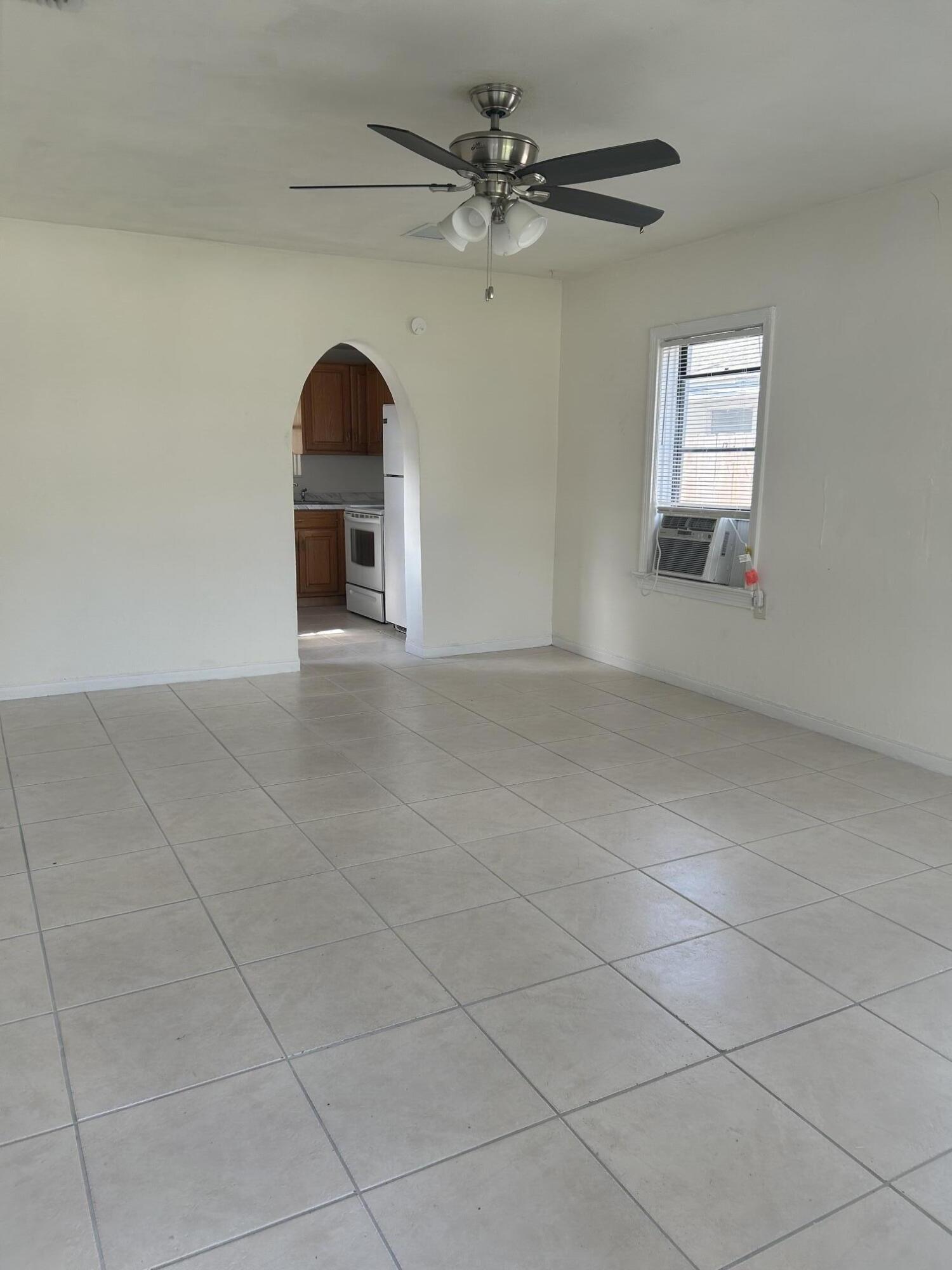 940 19th Street Property Photo 7