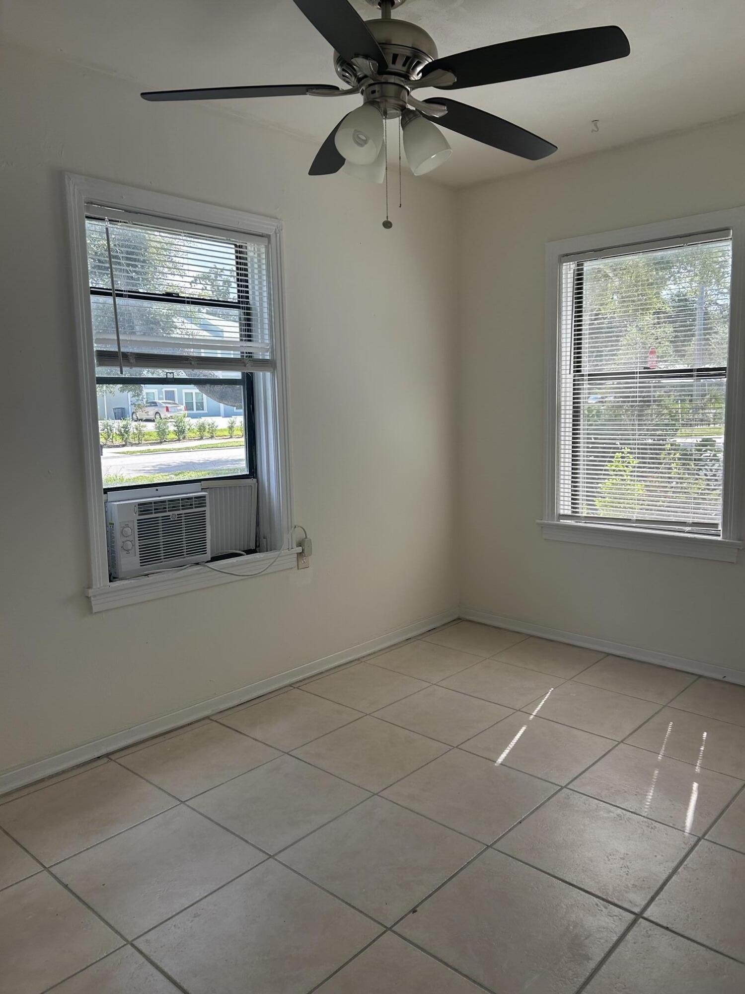 940 19th Street Property Photo 10