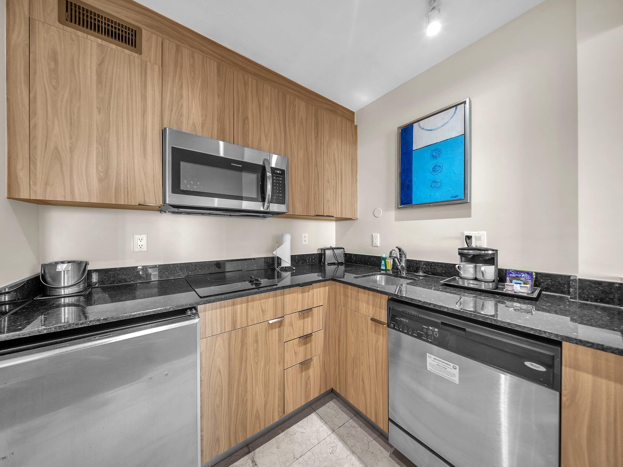2670 E Sunrise Boulevard 805 Property Photo 5