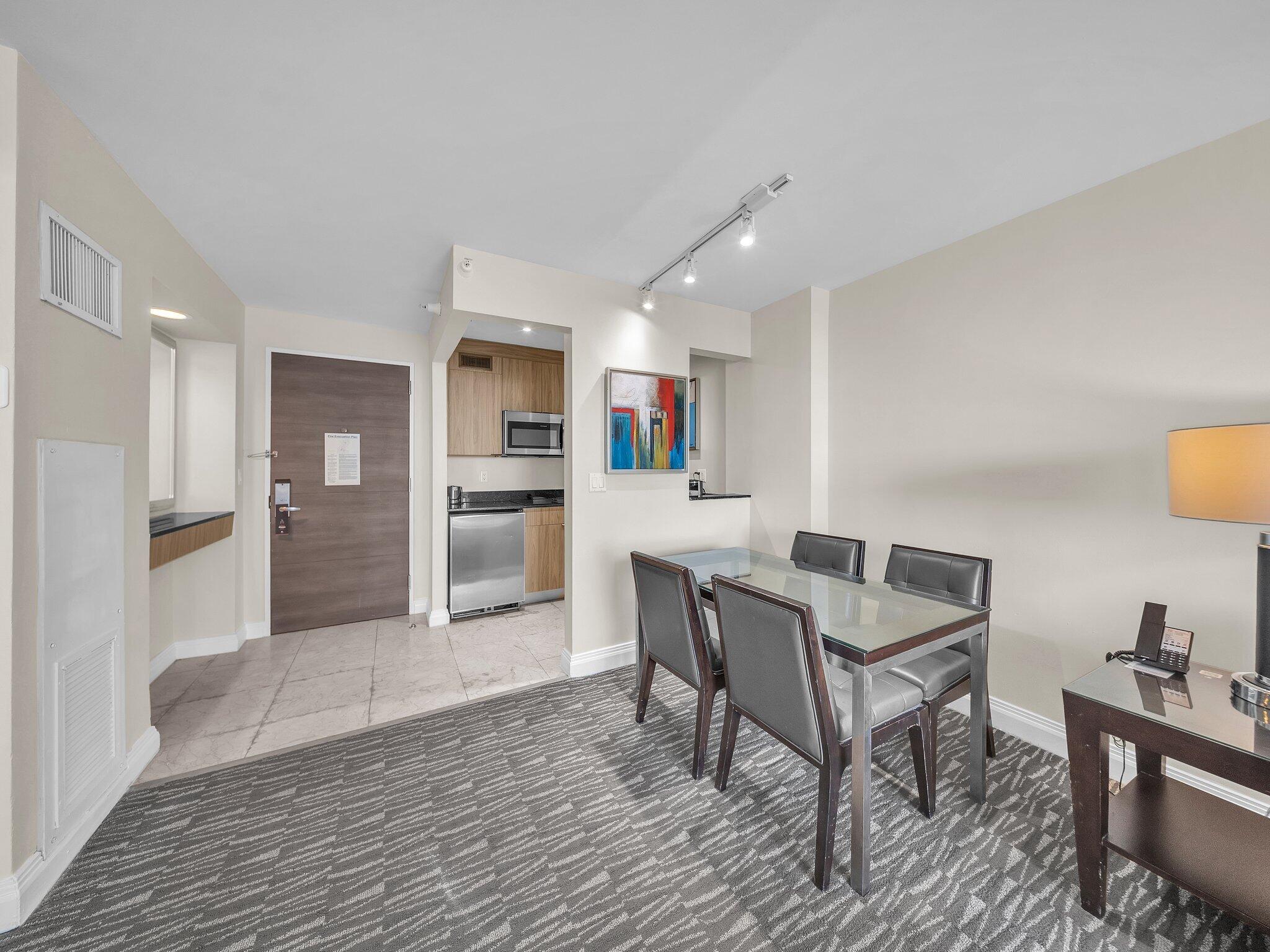 2670 E Sunrise Boulevard 805 Property Photo 7