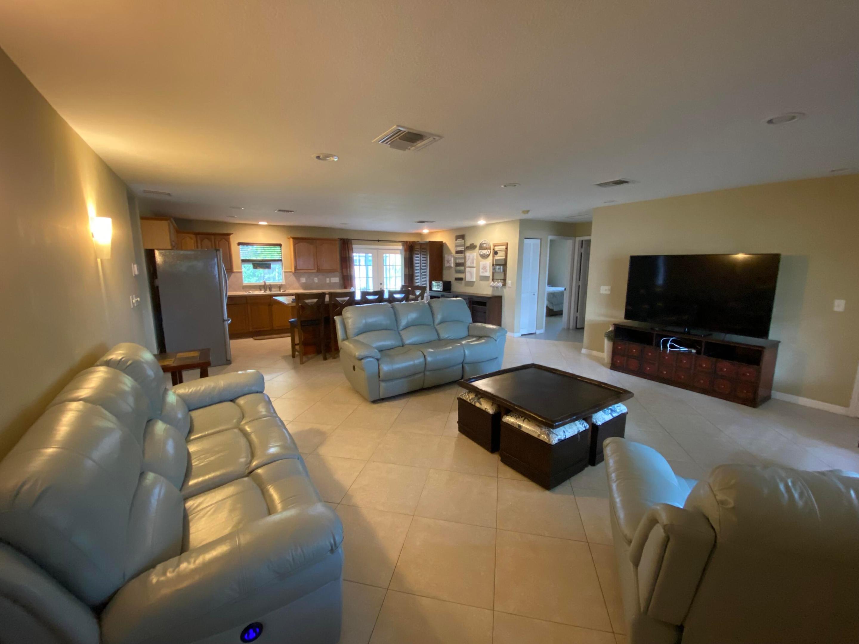 1672 Thumb Point Drive Property Photo 6