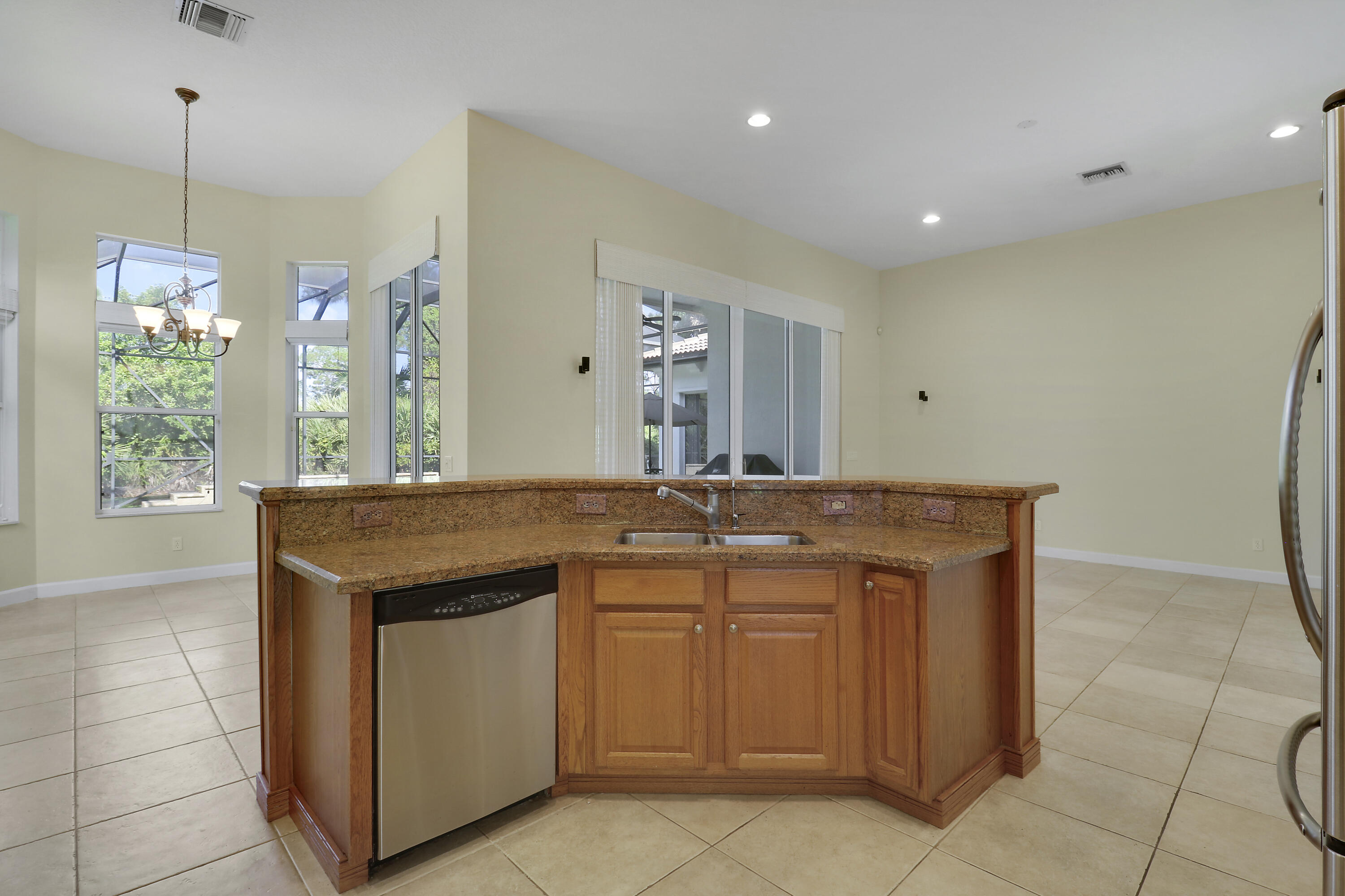 8605 Tompson Point Road Property Photo 29