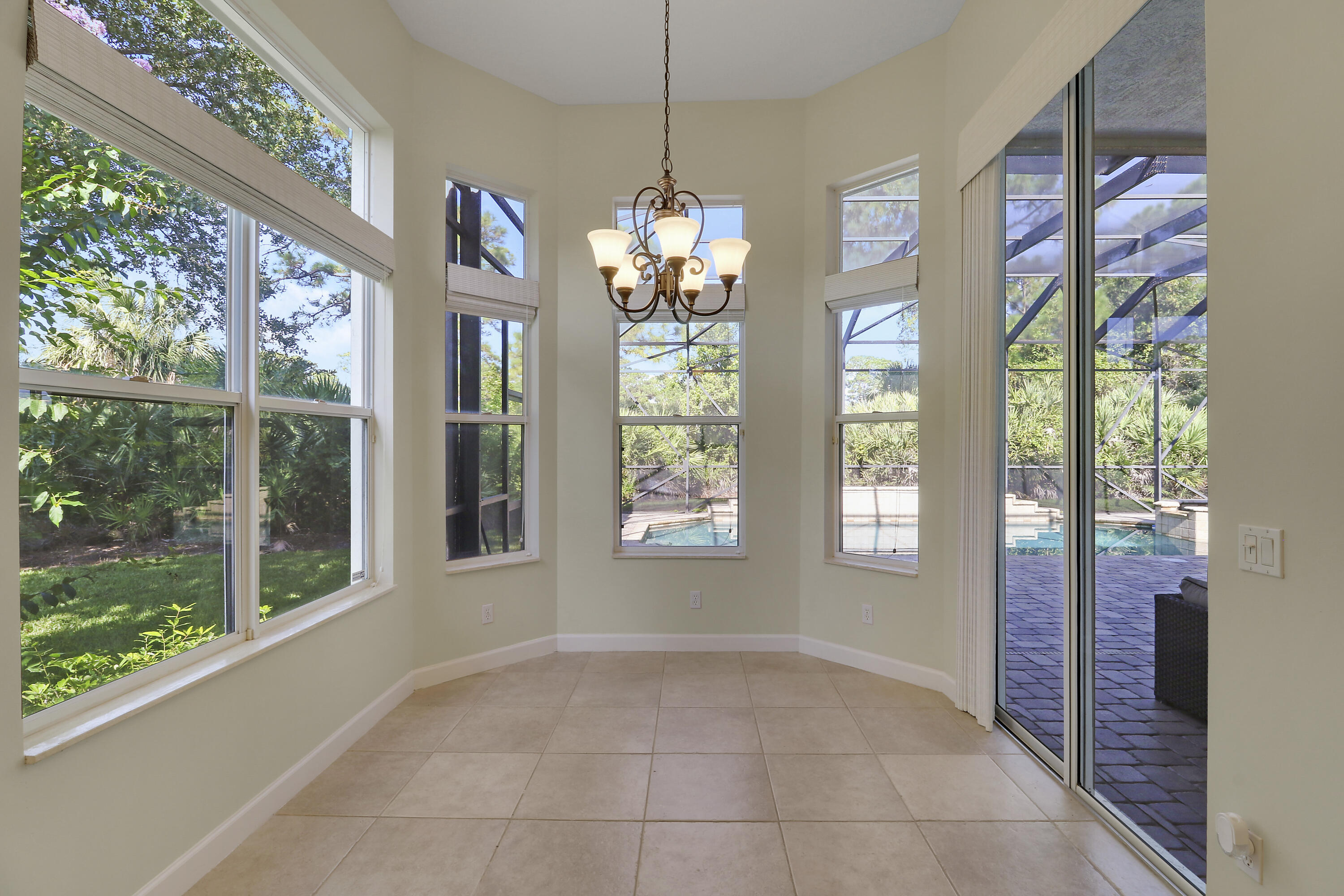 8605 Tompson Point Road Property Photo 31