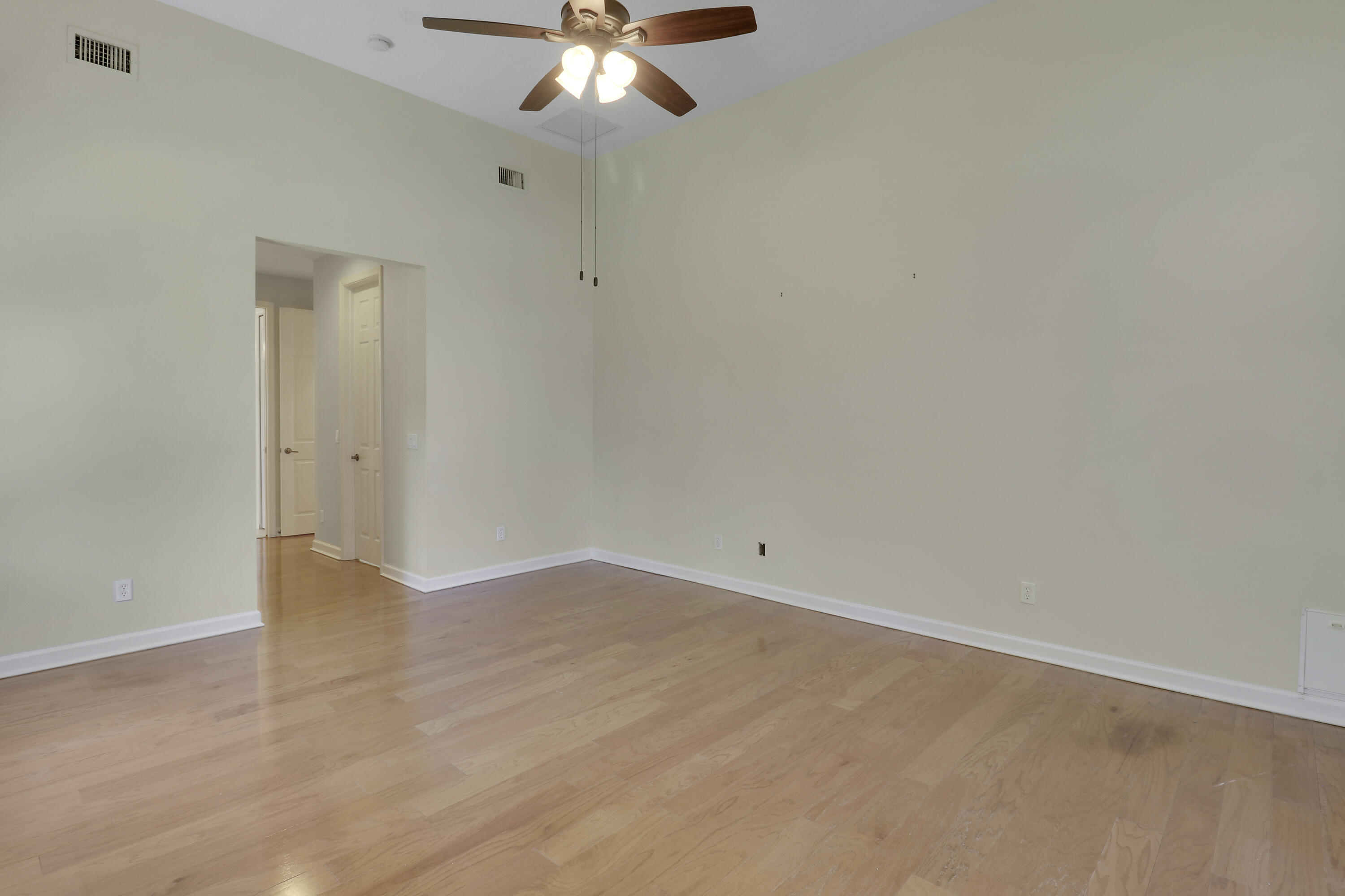 8605 Tompson Point Road Property Photo 38