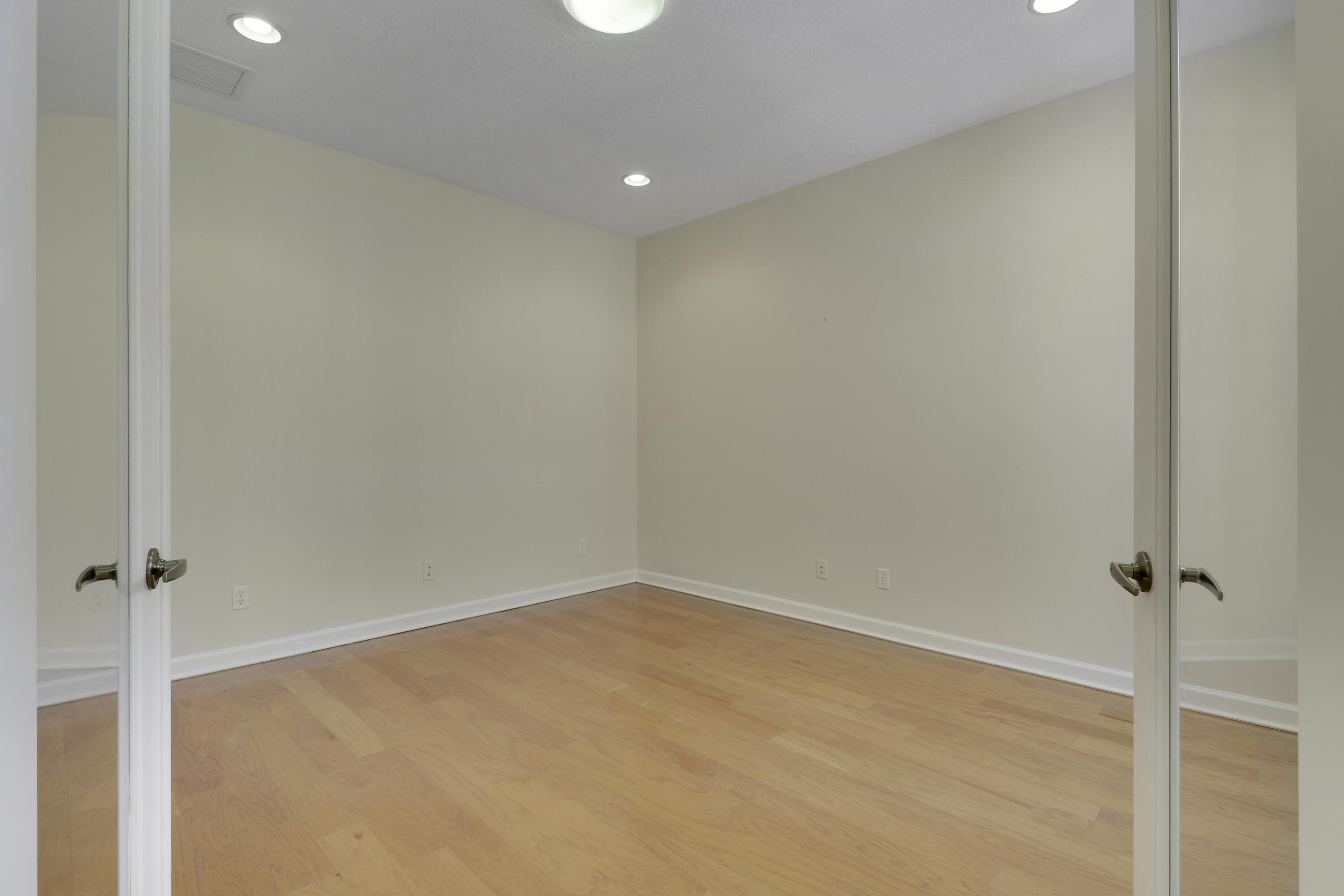 8605 Tompson Point Road Property Photo 44