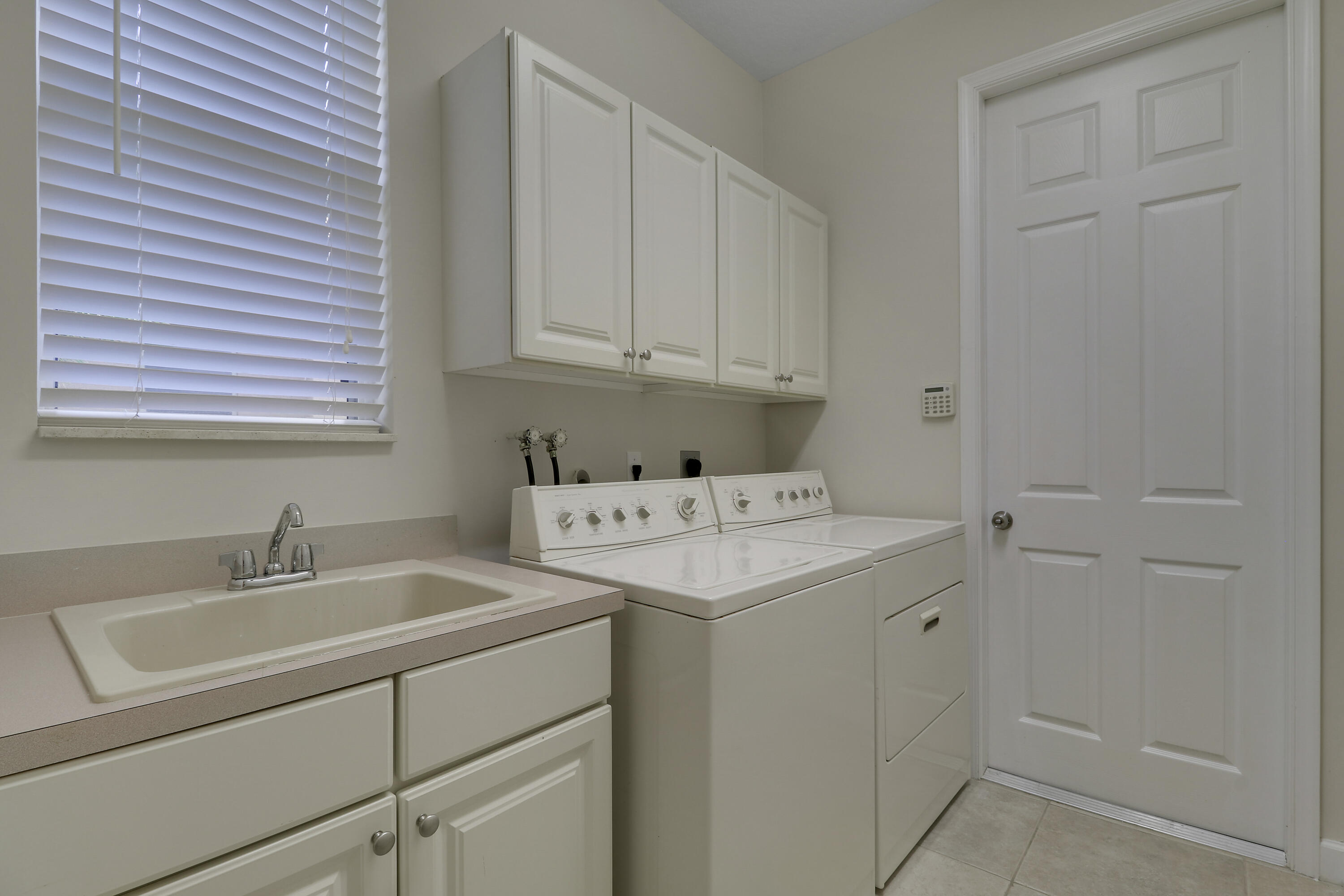 8605 Tompson Point Road Property Photo 56