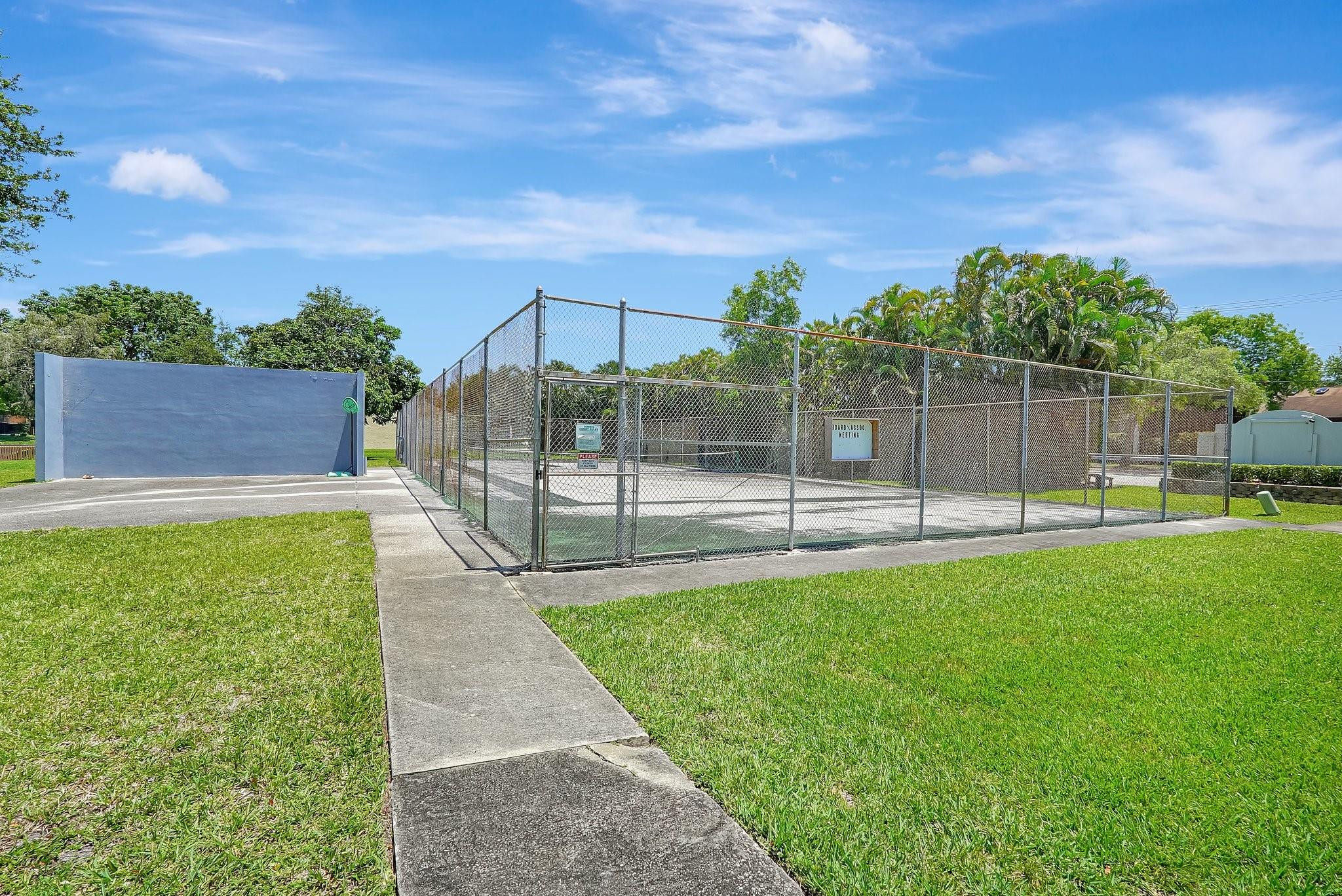8630 Bridle Path Court 207 Property Photo 60