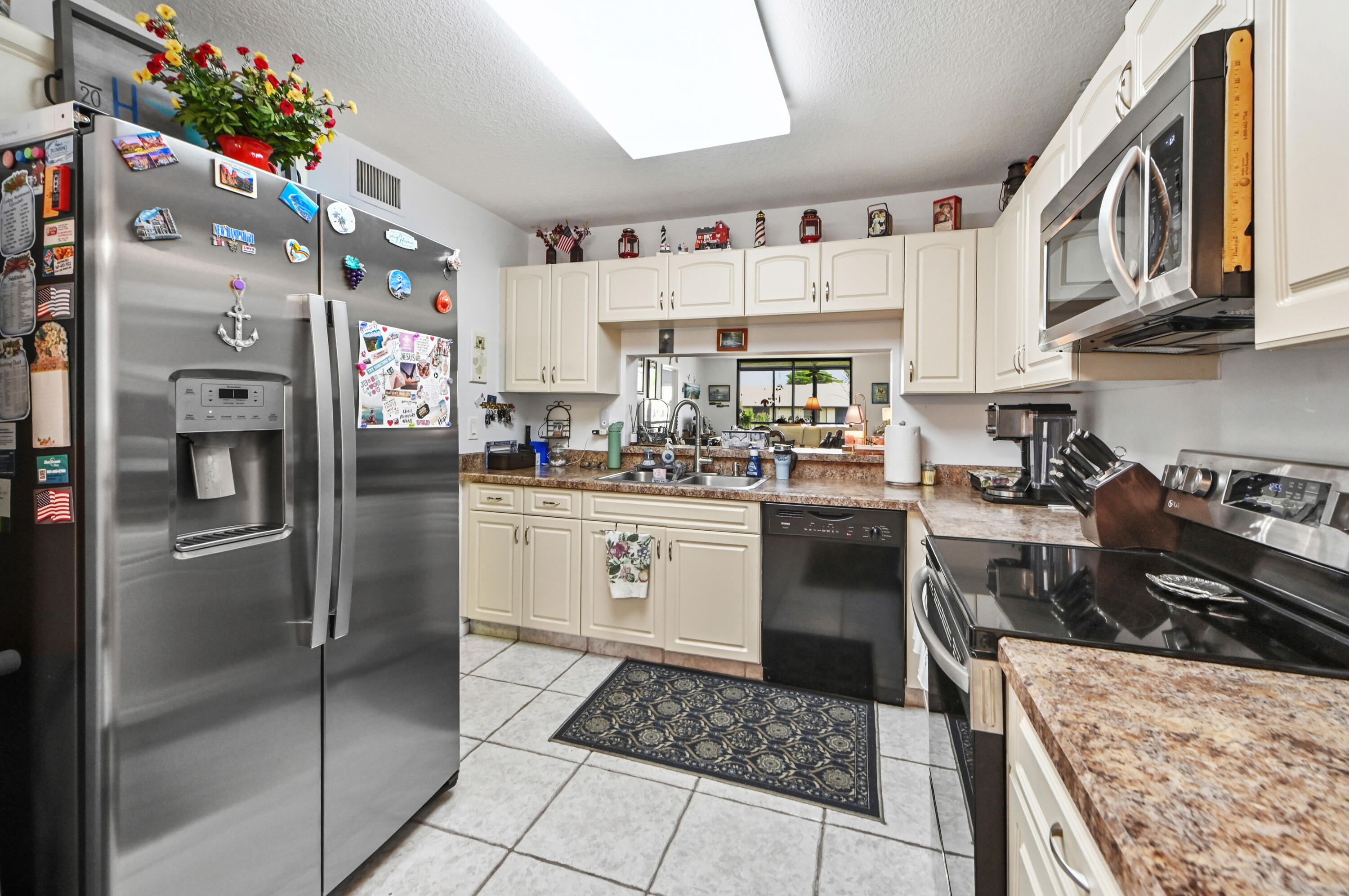 4725 Lucerne Lakes Boulevard E 202 Property Photo 7