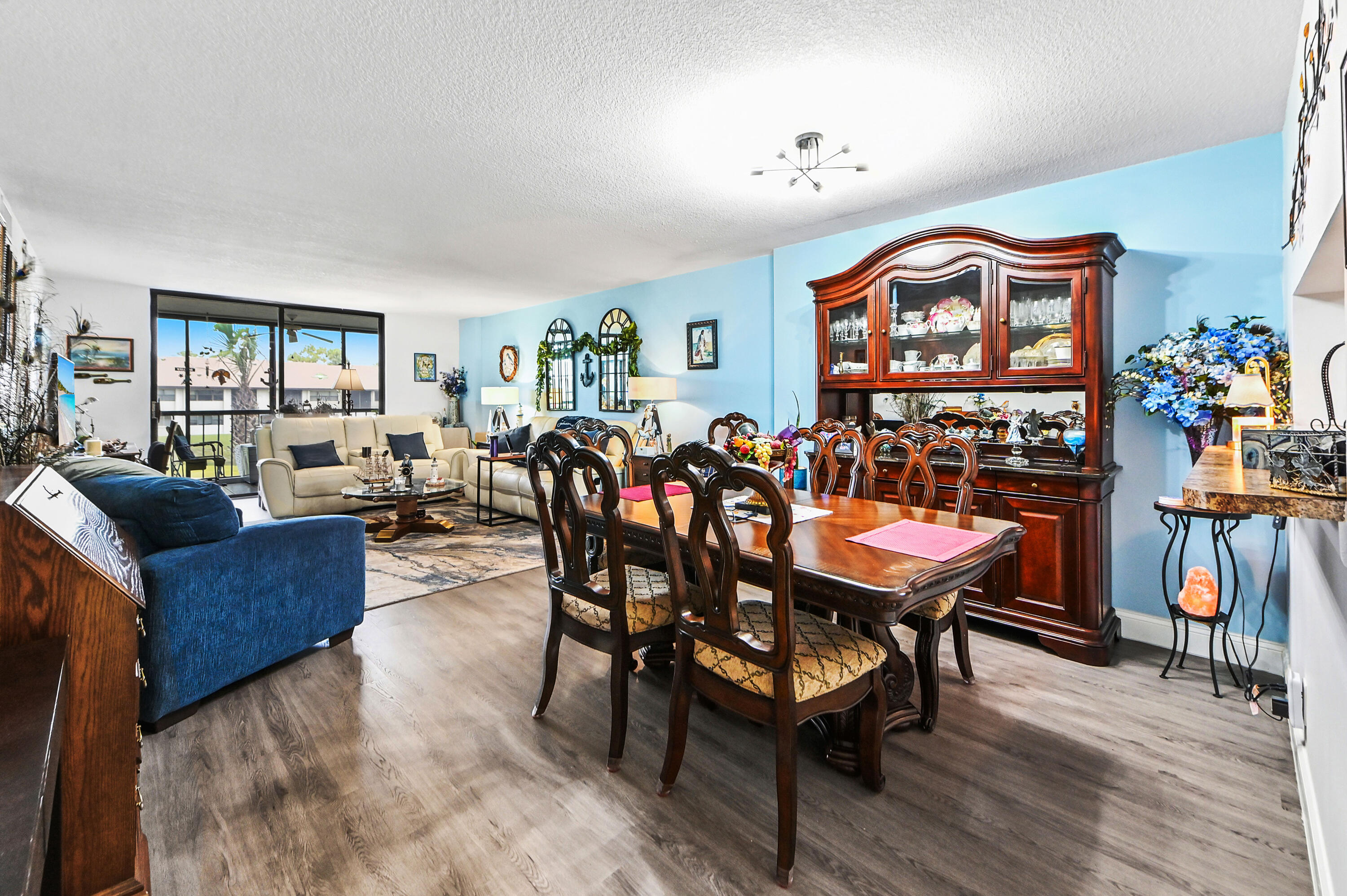 4725 Lucerne Lakes Boulevard E 202 Property Photo 8