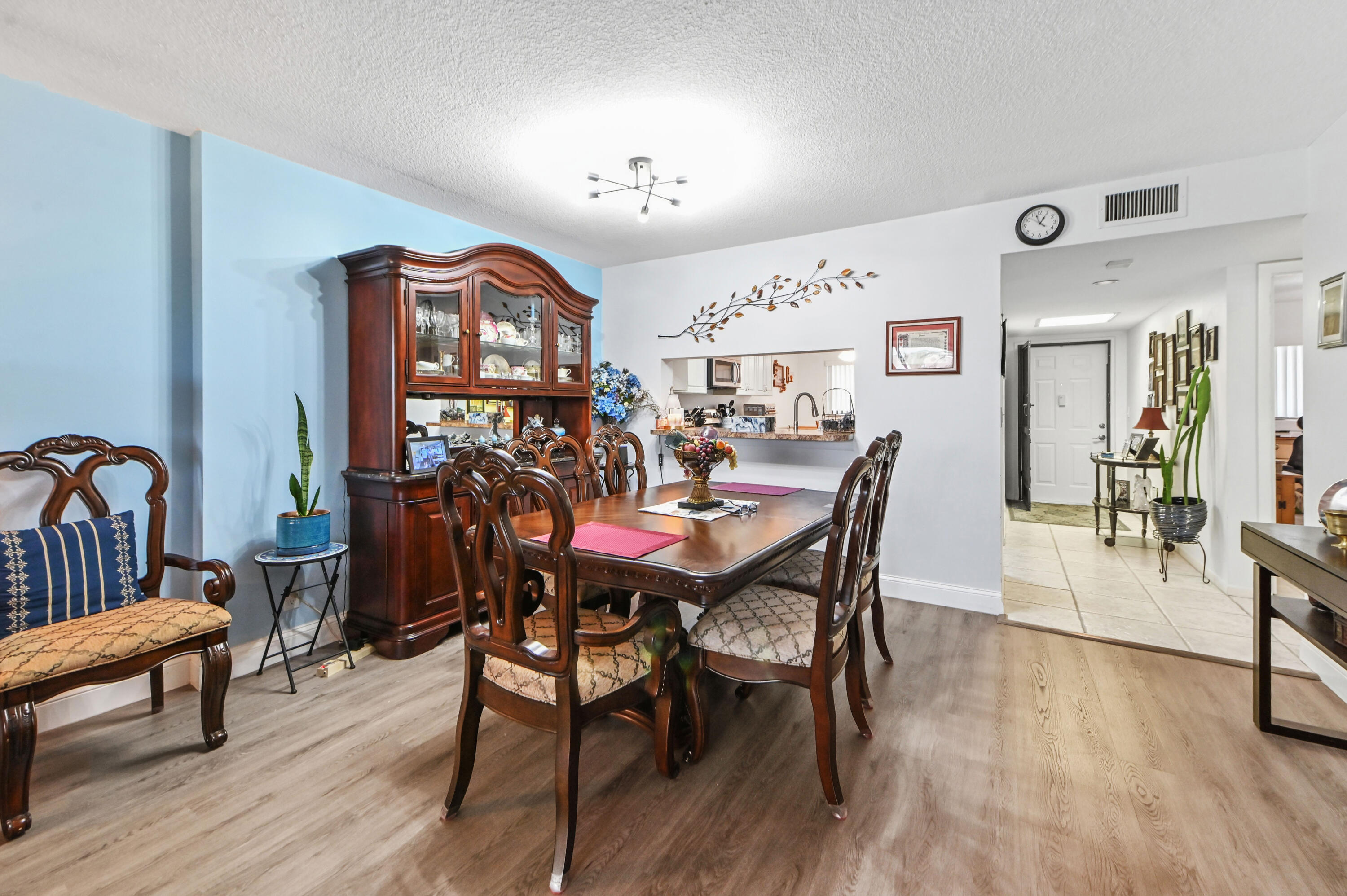 4725 Lucerne Lakes Boulevard E 202 Property Photo 9